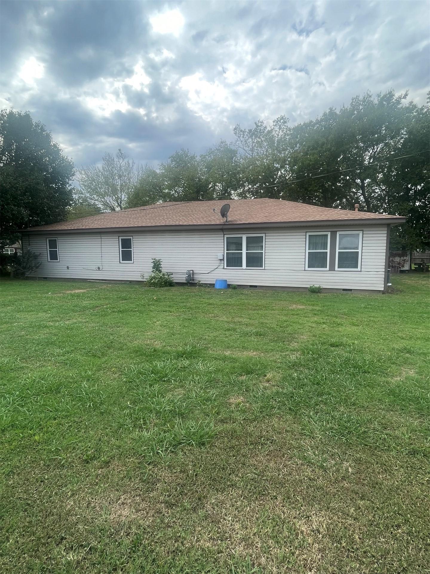 612 W 3rd Street Skiatook OK 74070