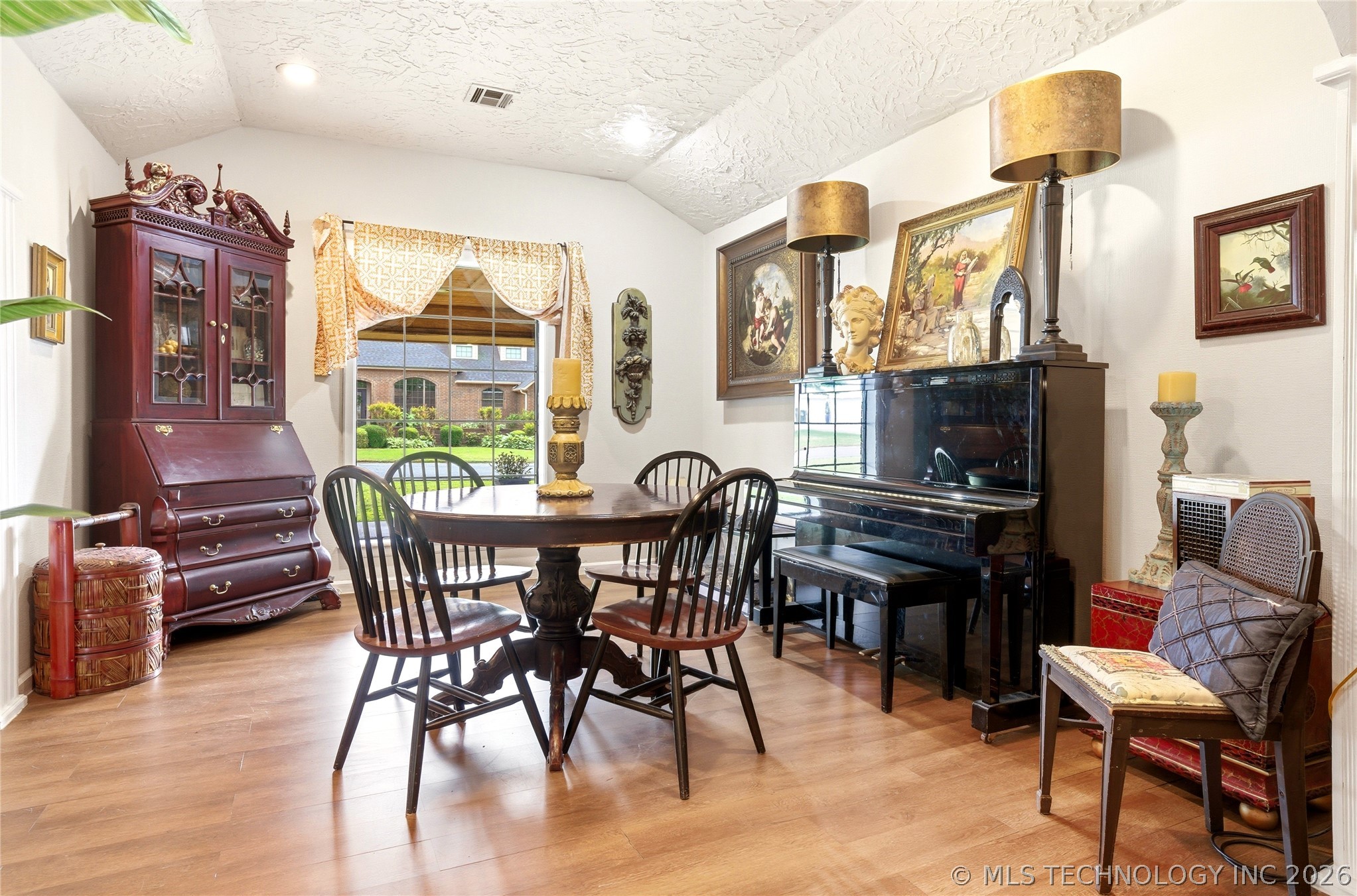 1613 S Colonial Circle Sallisaw OK 74955