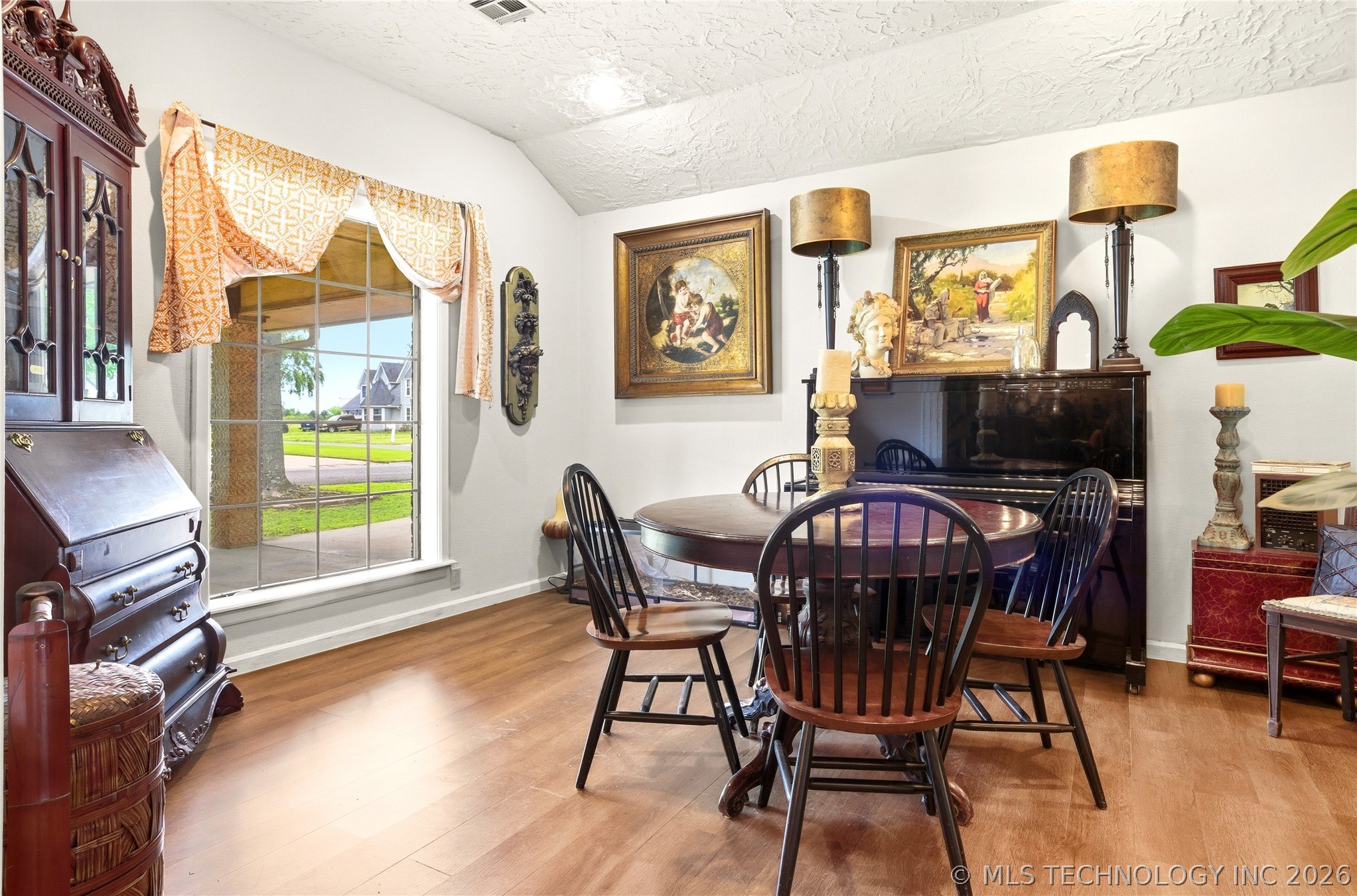 1613 S Colonial Circle Sallisaw OK 74955