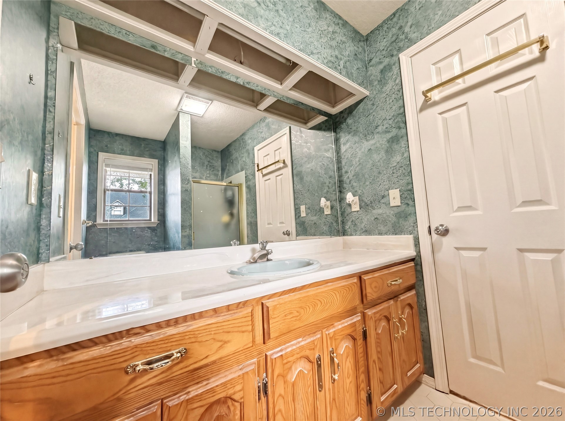 1613 S Colonial Circle Sallisaw OK 74955