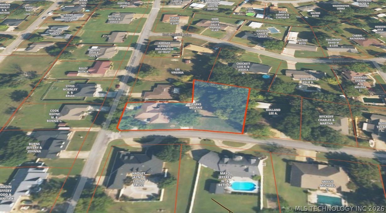 1613 S Colonial Circle Sallisaw OK 74955