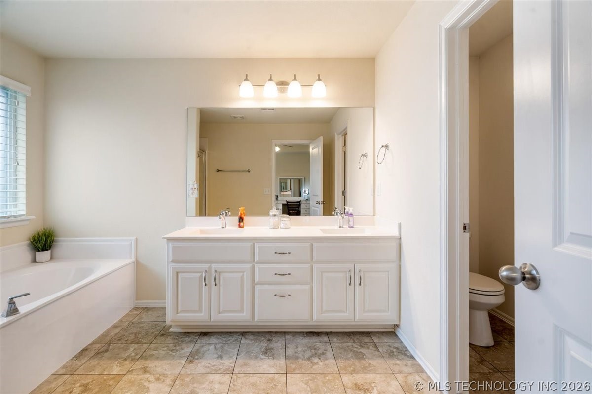 15517 E 87th Place N Owasso OK 74055