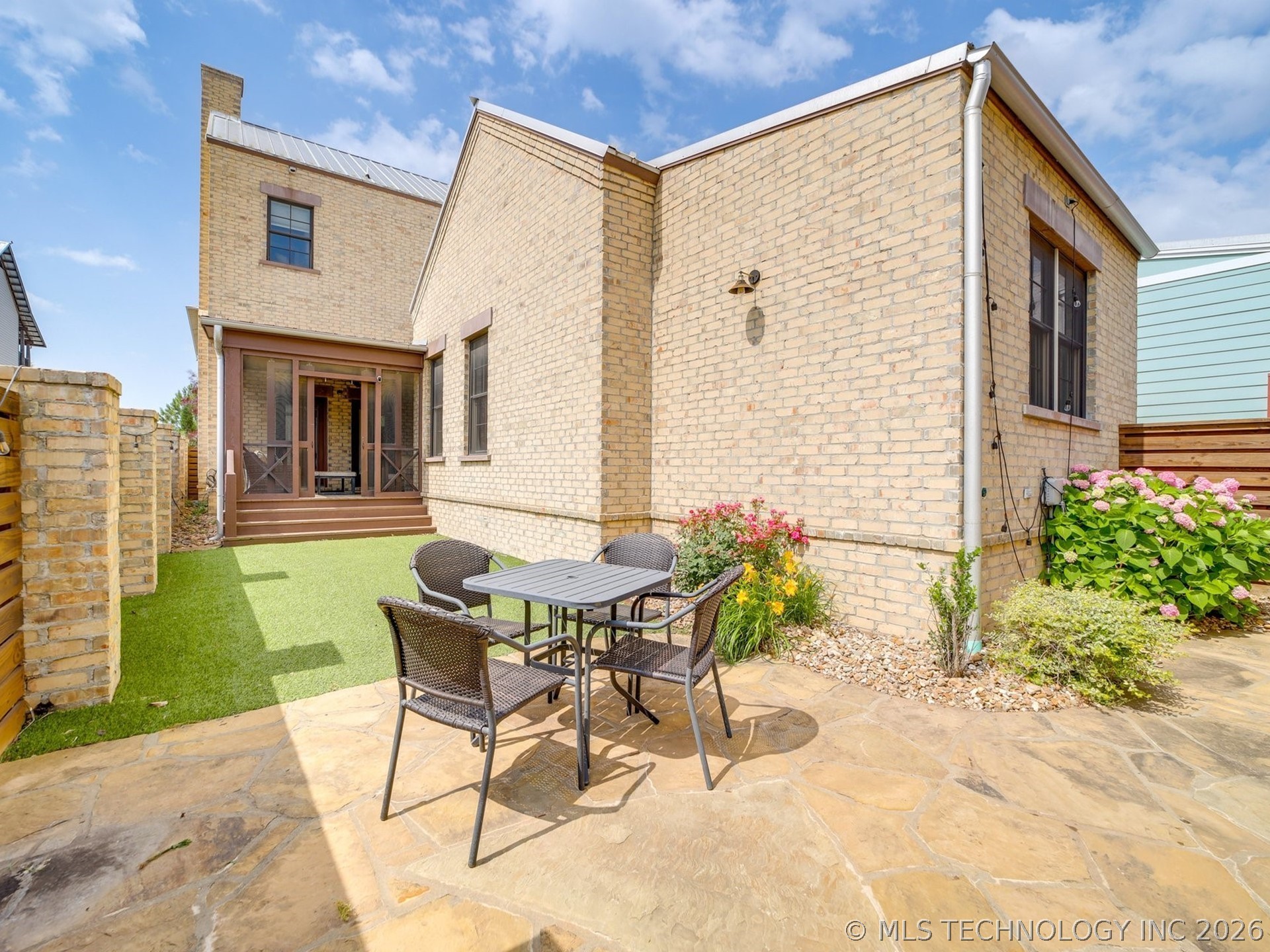 29 Park Street Carlton Landing OK 74432