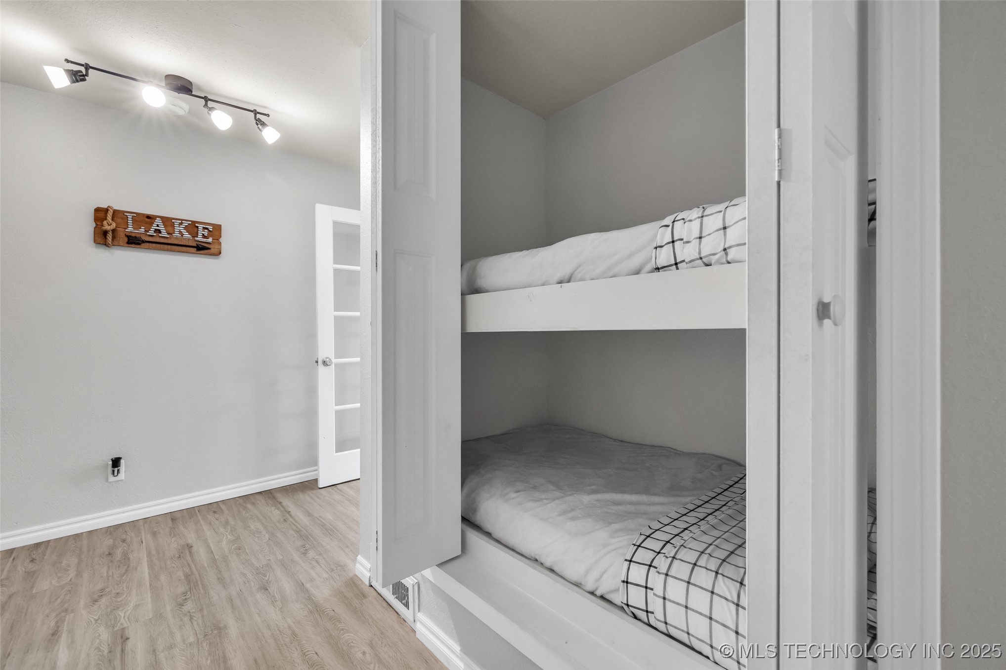 52990 E 260 Road Afton OK 74331