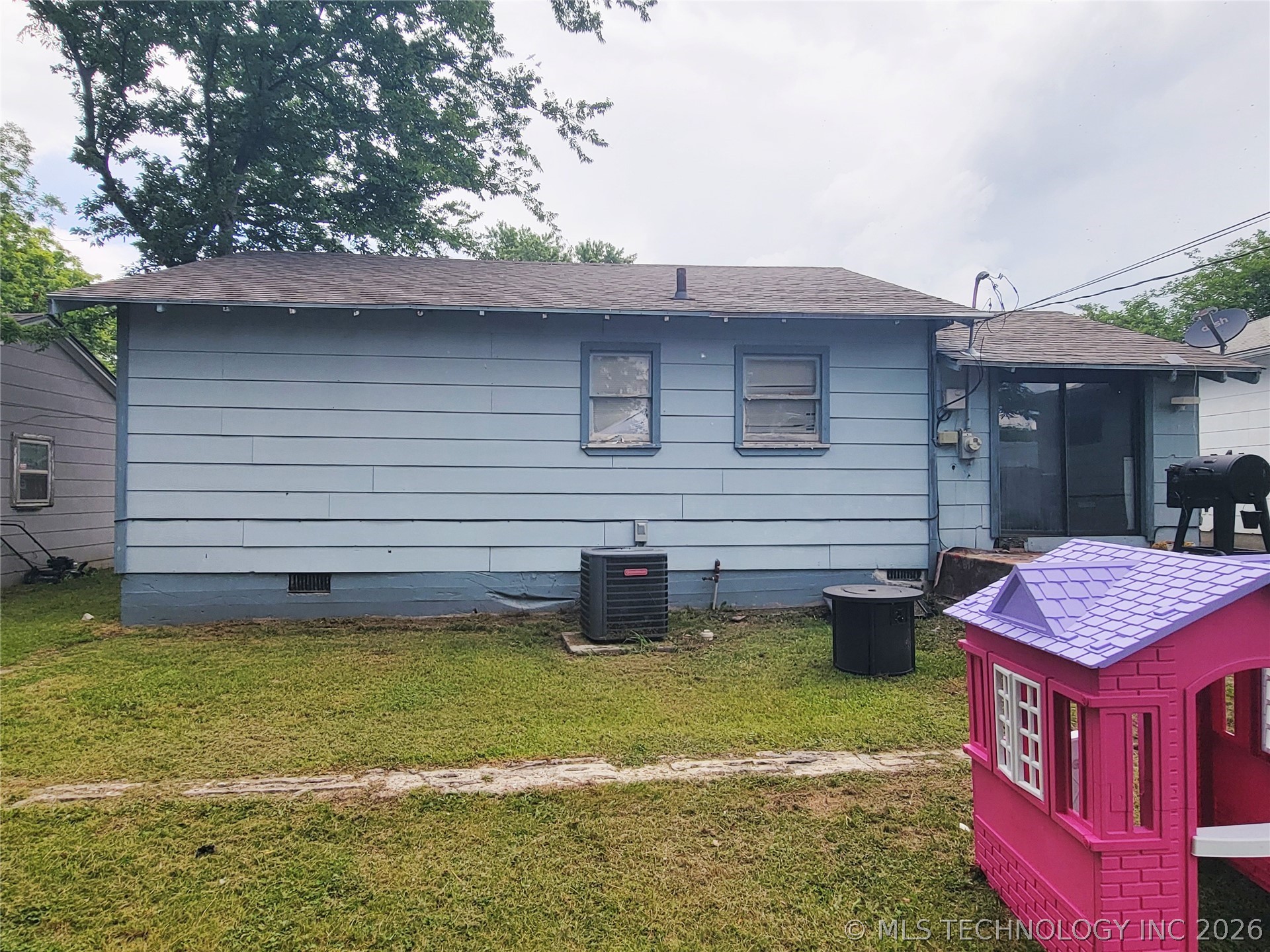 509 N Burgess Holdenville OK 74848