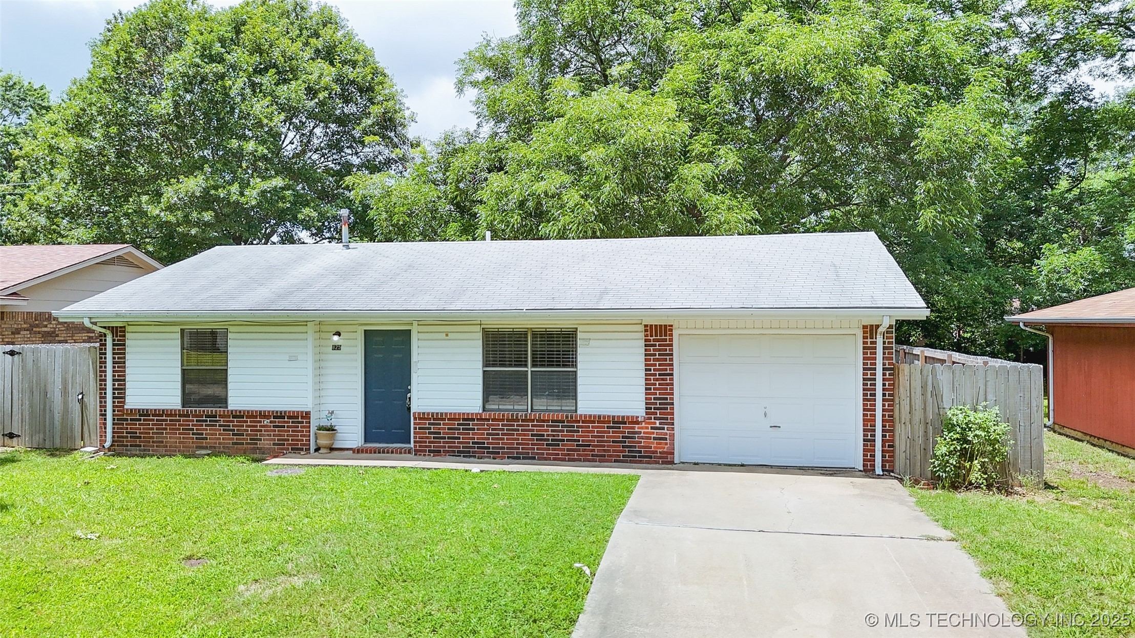 825 N Summer Tree Drive Ada OK 74820