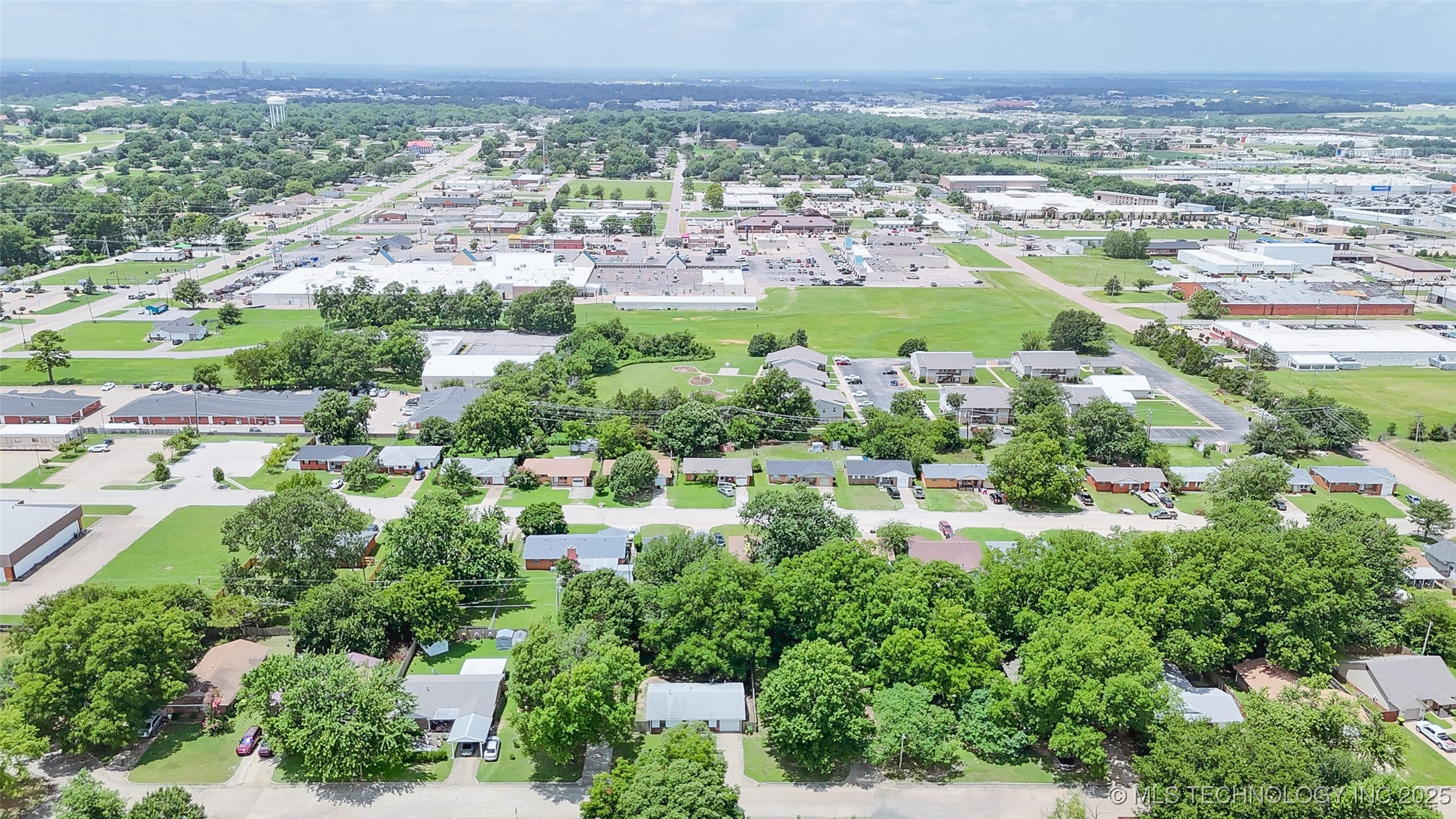 825 N Summer Tree Drive Ada OK 74820