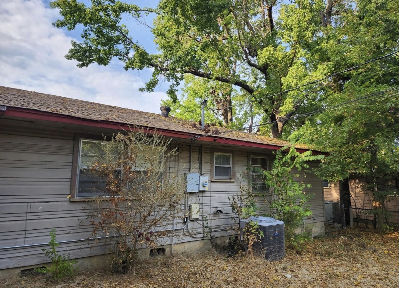 1210 E Duke Street Hugo OK 74743