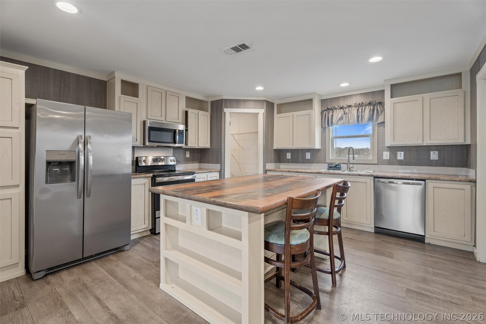 705 1st Street Wann OK 74048