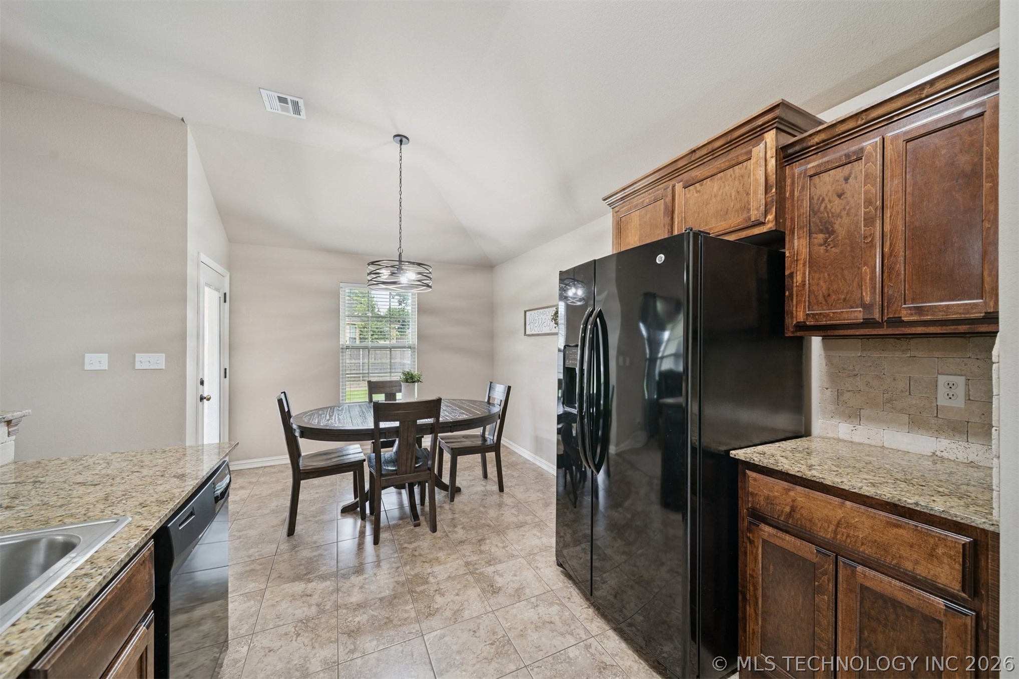 13176 E 133rd Street Collinsville OK 74021