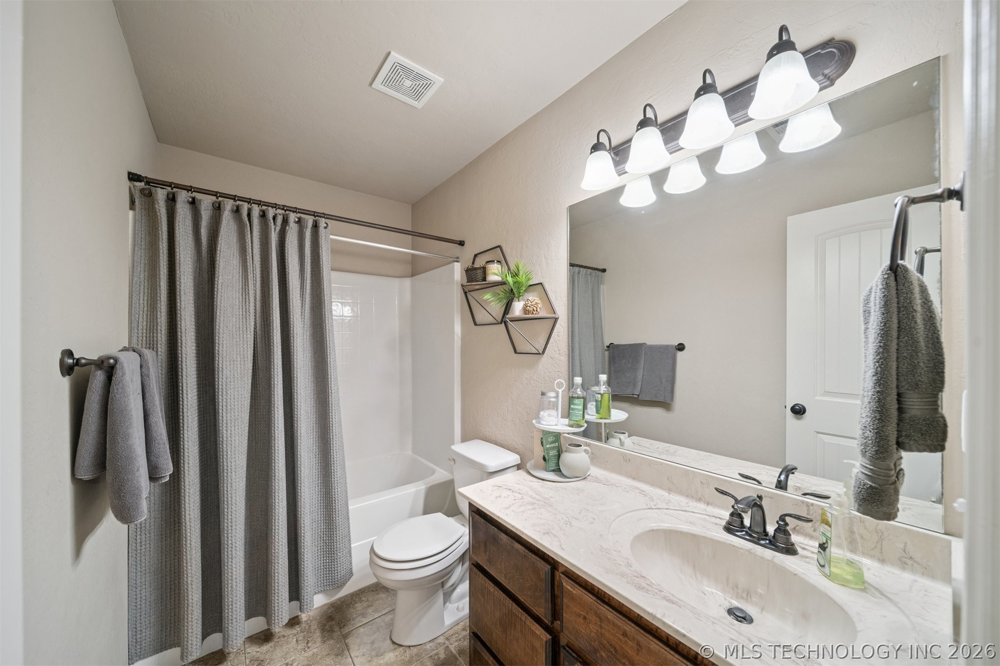 13176 E 133rd Street Collinsville OK 74021