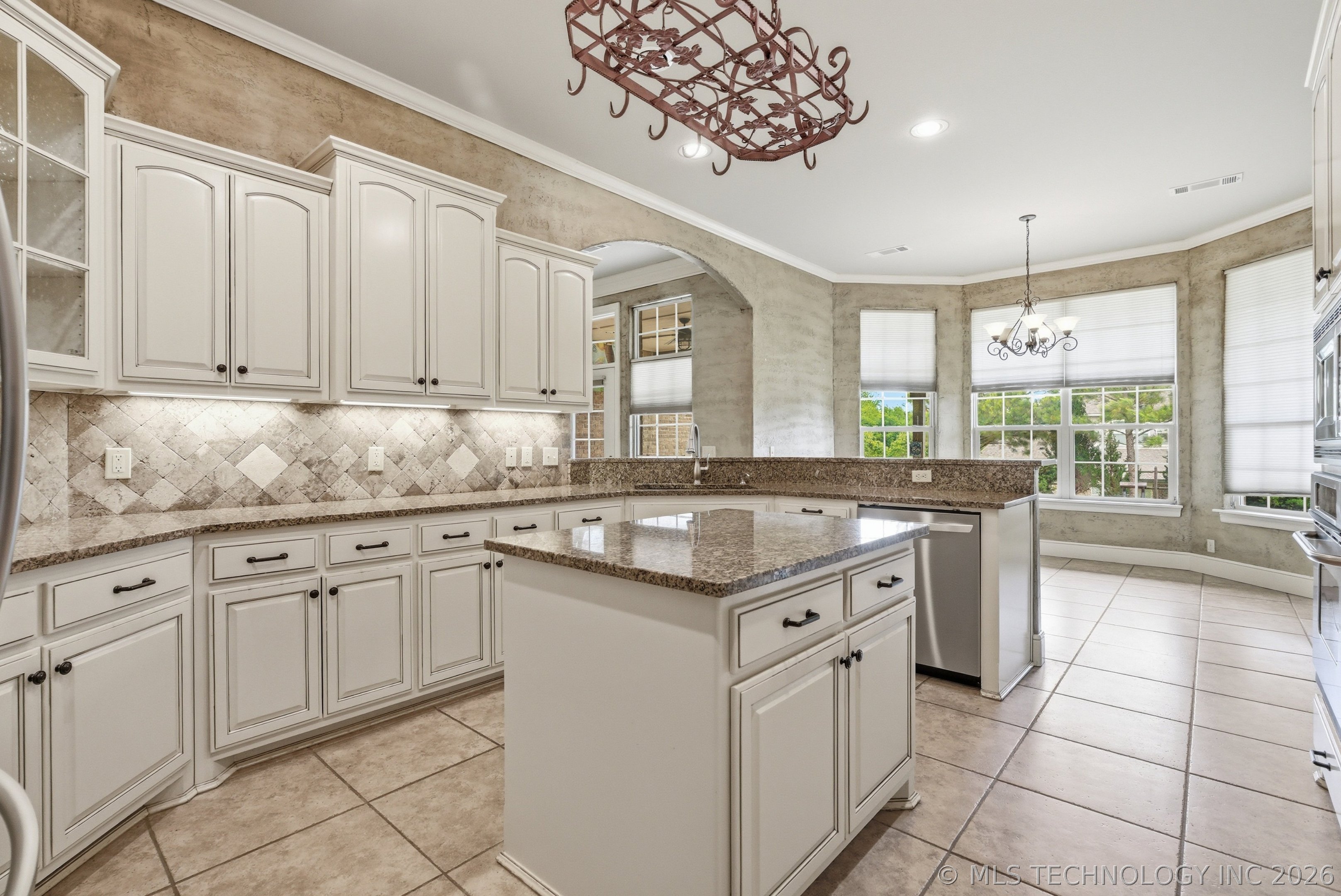 7337 S 285 Place E Broken Arrow OK 74014
