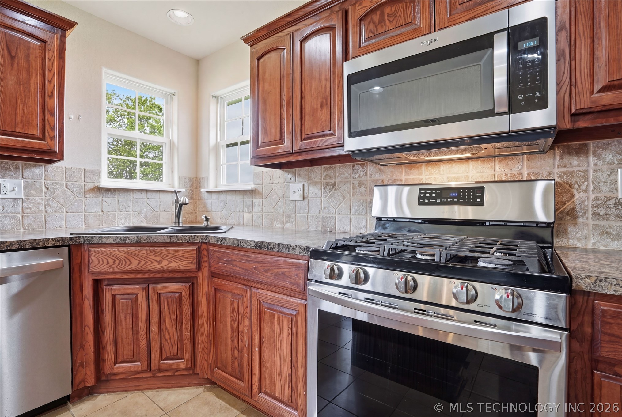 218 W 52nd Street Sand Springs OK 74063