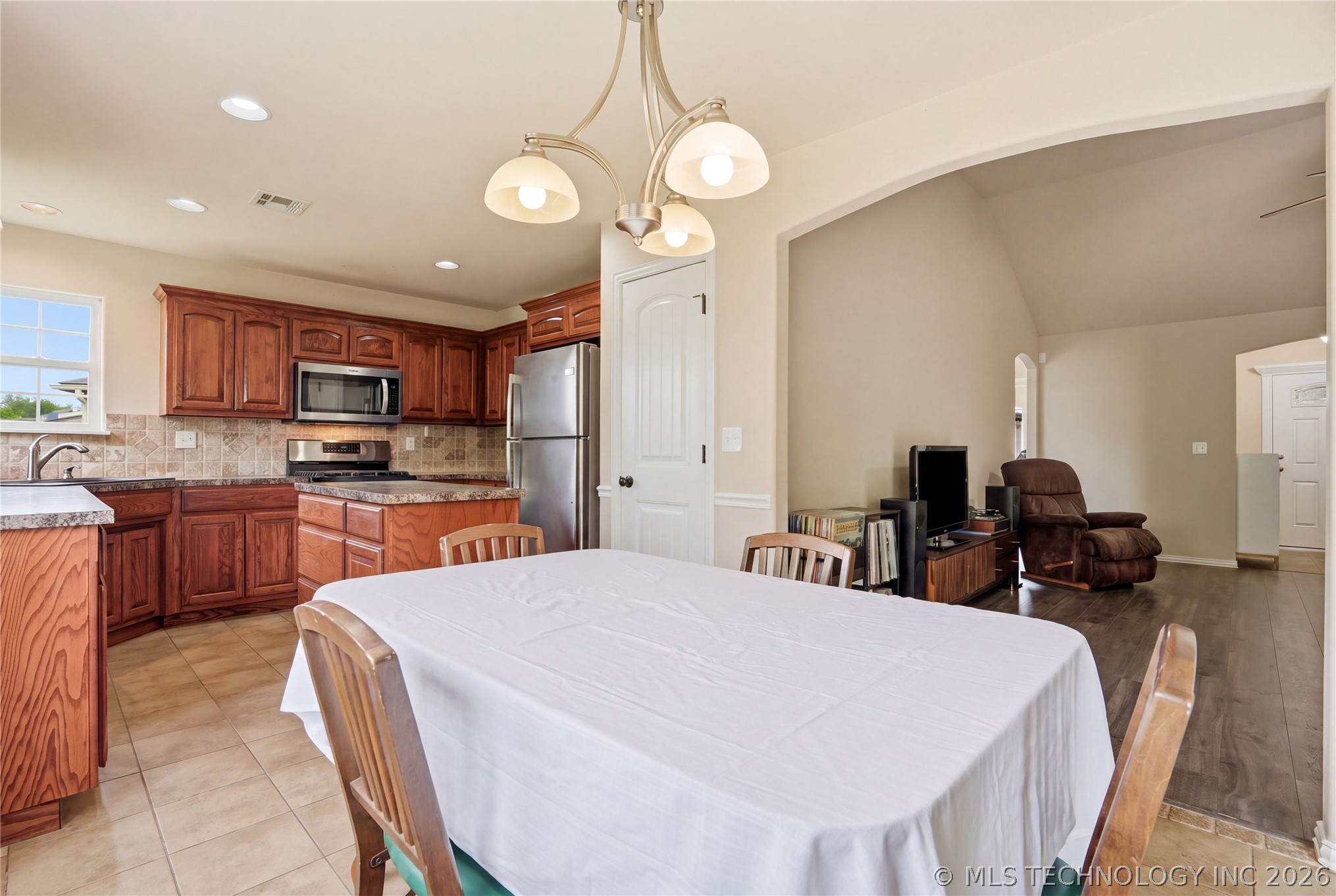 218 W 52nd Street Sand Springs OK 74063