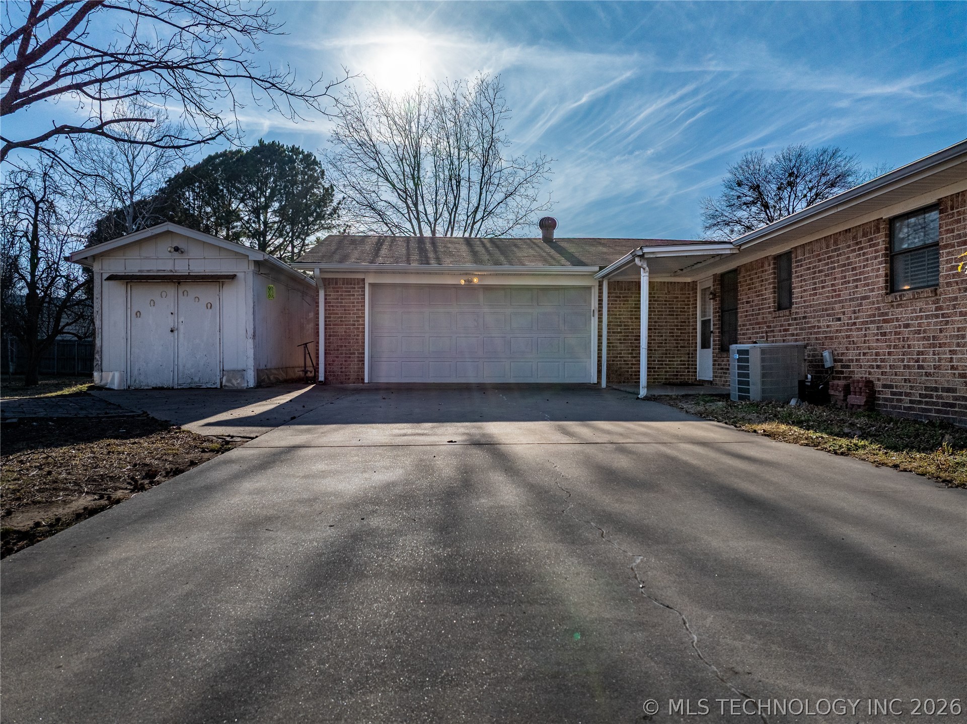 111 Meadowlark Lane Durant OK 74701
