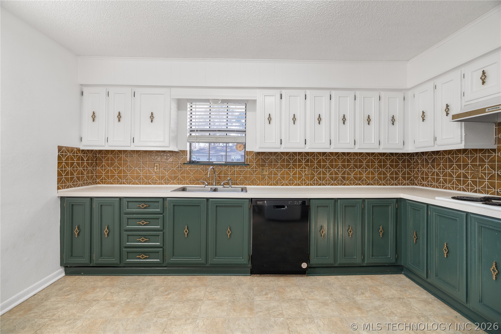 111 Meadowlark Lane Durant OK 74701
