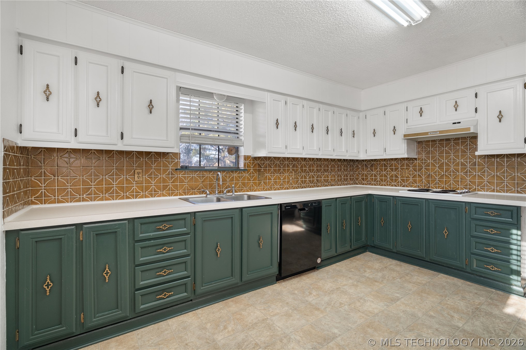 111 Meadowlark Lane Durant OK 74701