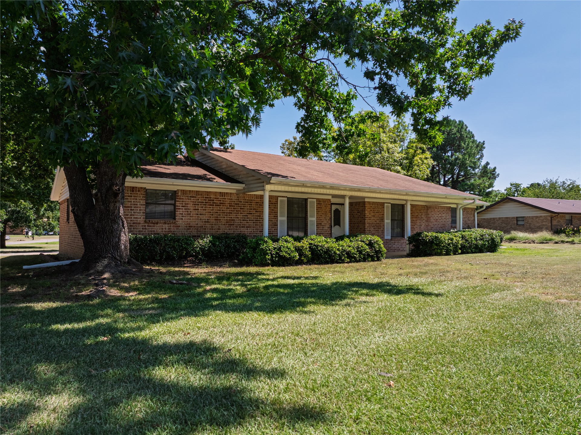 111 Meadowlark Lane Durant OK 74701