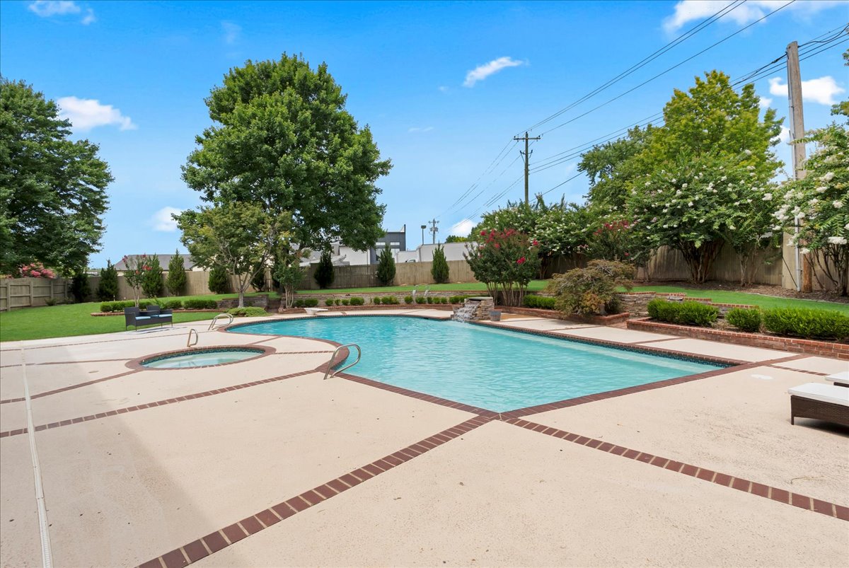 4937 E 92nd Street Tulsa OK 74137