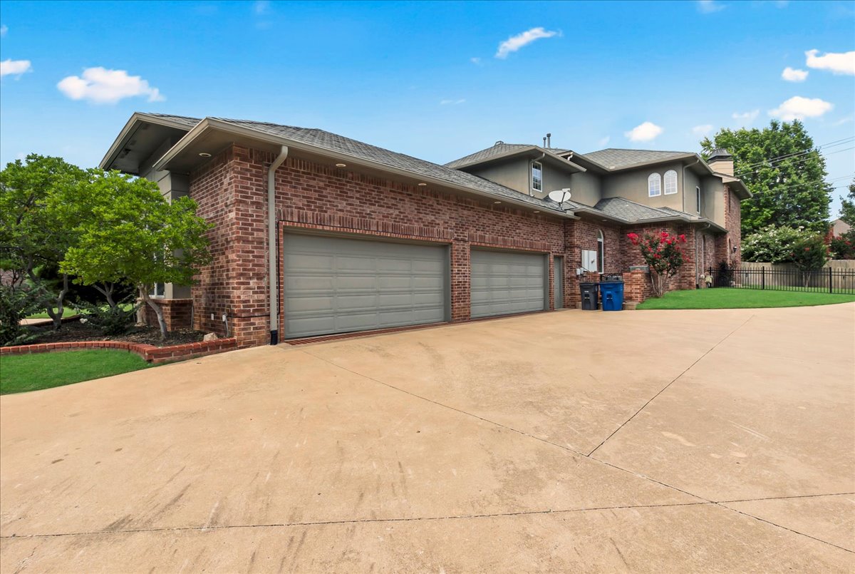 4937 E 92nd Street Tulsa OK 74137