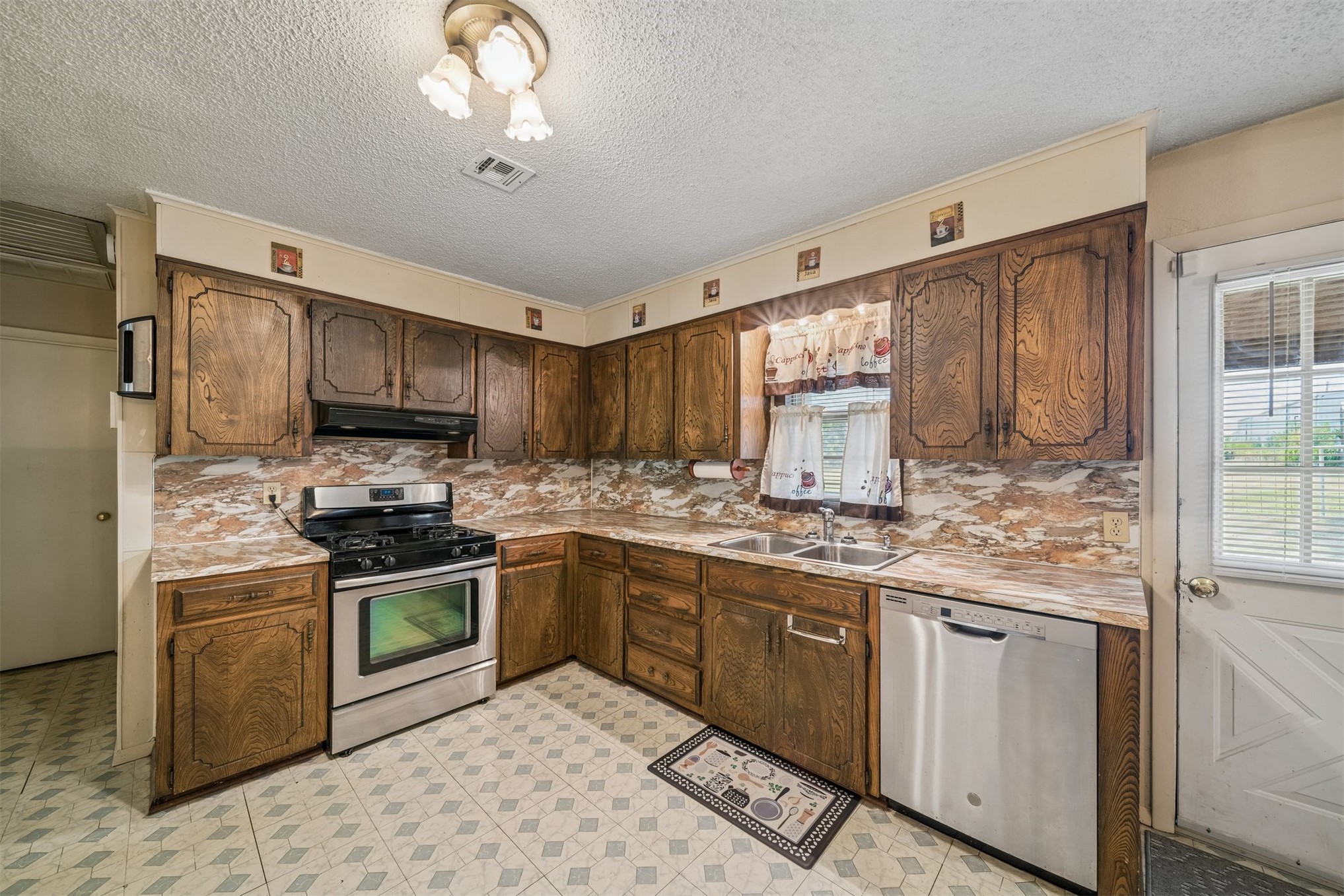 24952 E 101st Street S Broken Arrow OK 74014