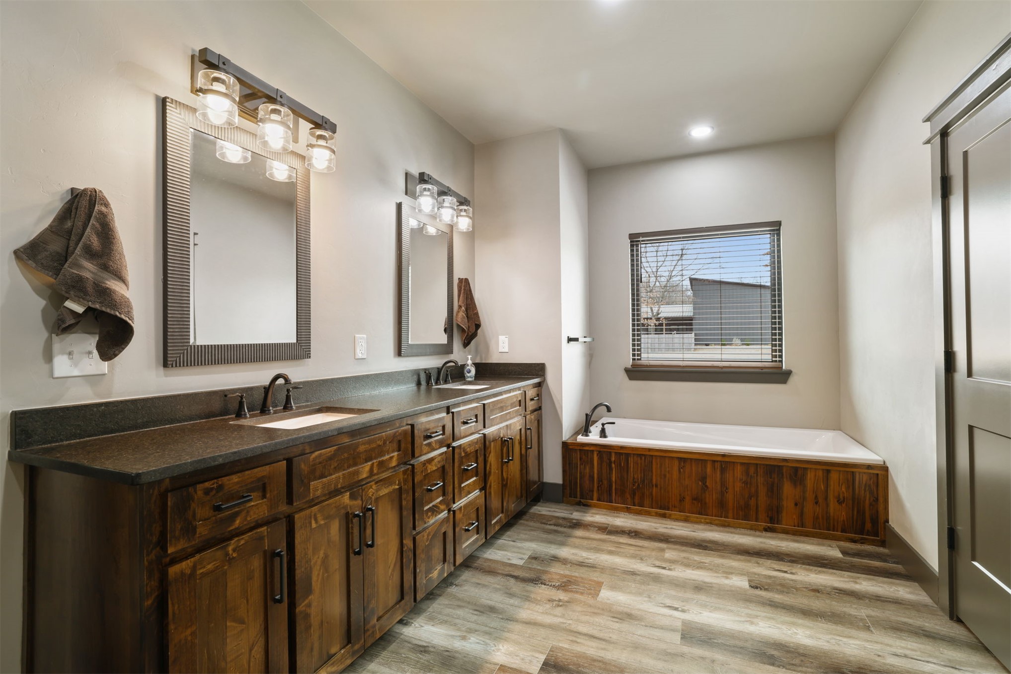 11931 Maximus Lane Kingston OK 73439