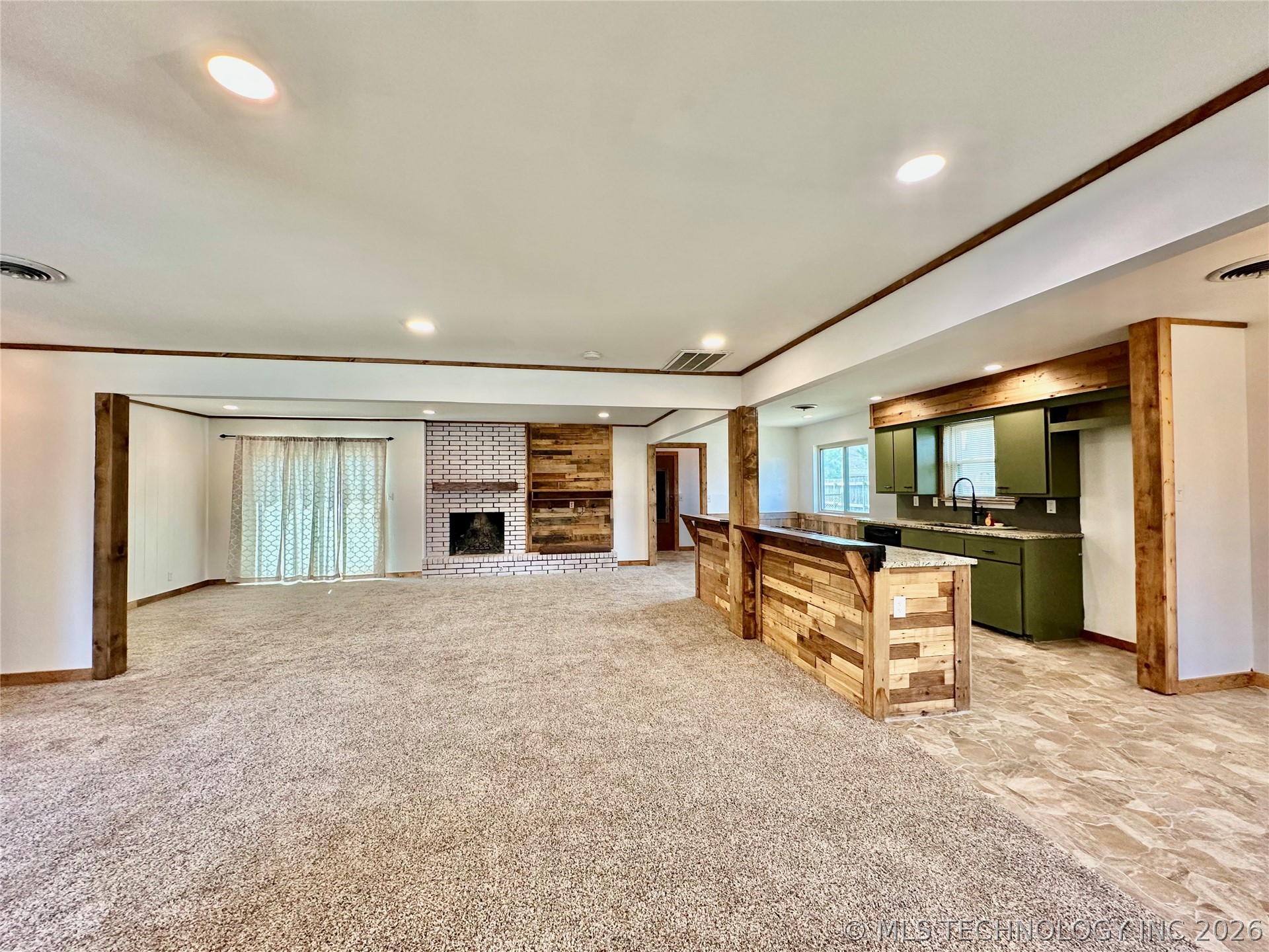 9440 E 38th Place S Tulsa OK 74145