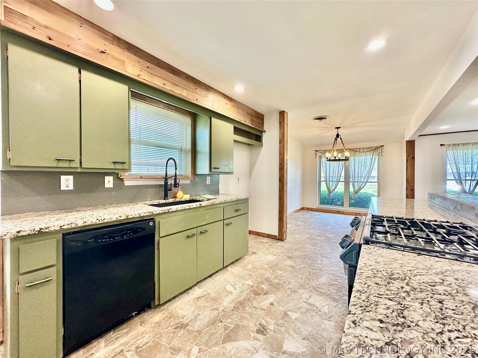 9440 E 38th Place S Tulsa OK 74145