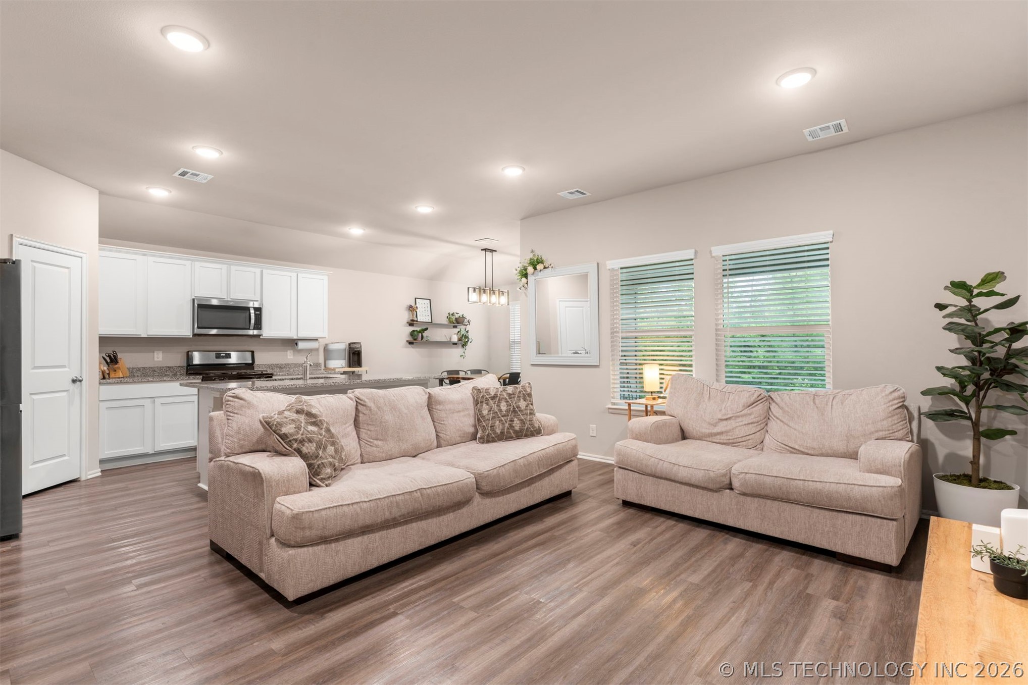 3313 N 23 Westavenue Tulsa OK 74127