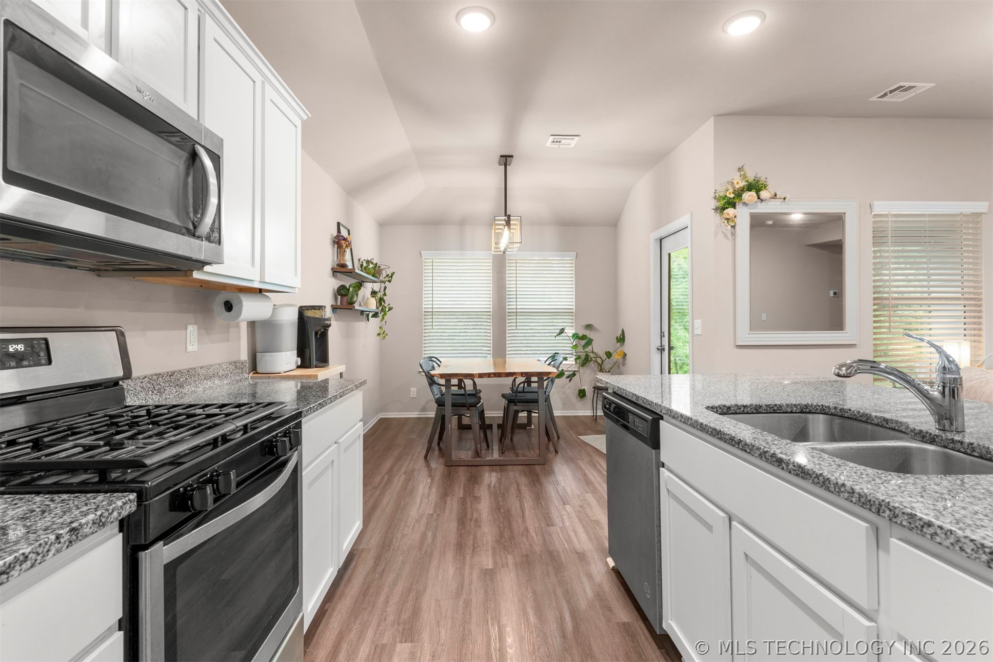 3313 N 23 Westavenue Tulsa OK 74127