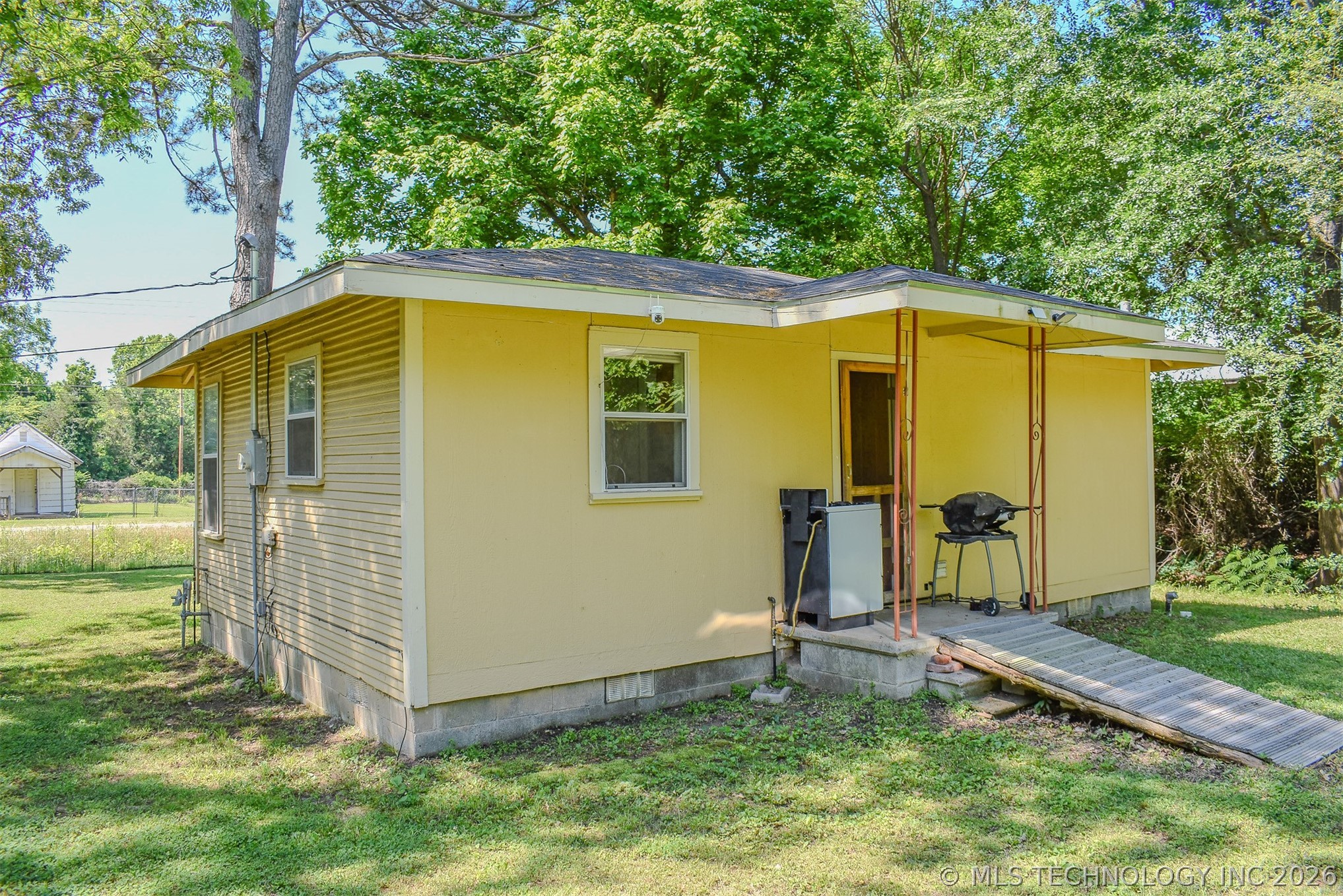205 SE 2nd Street Antlers OK 74523