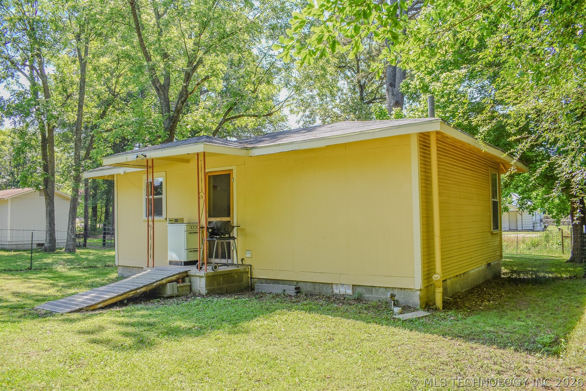 205 SE 2nd Street Antlers OK 74523