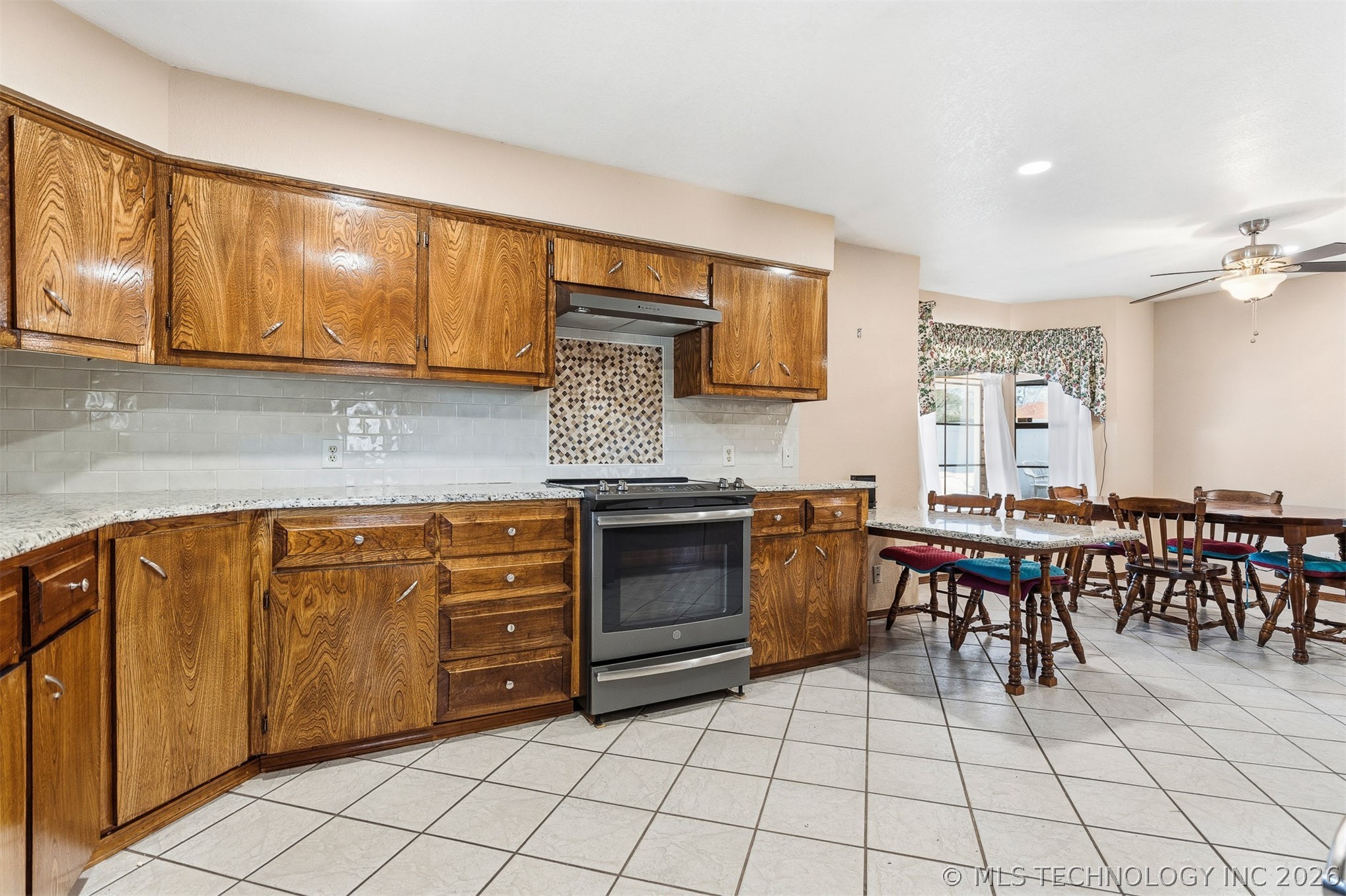 2011 NW 8th Ardmore OK 73401
