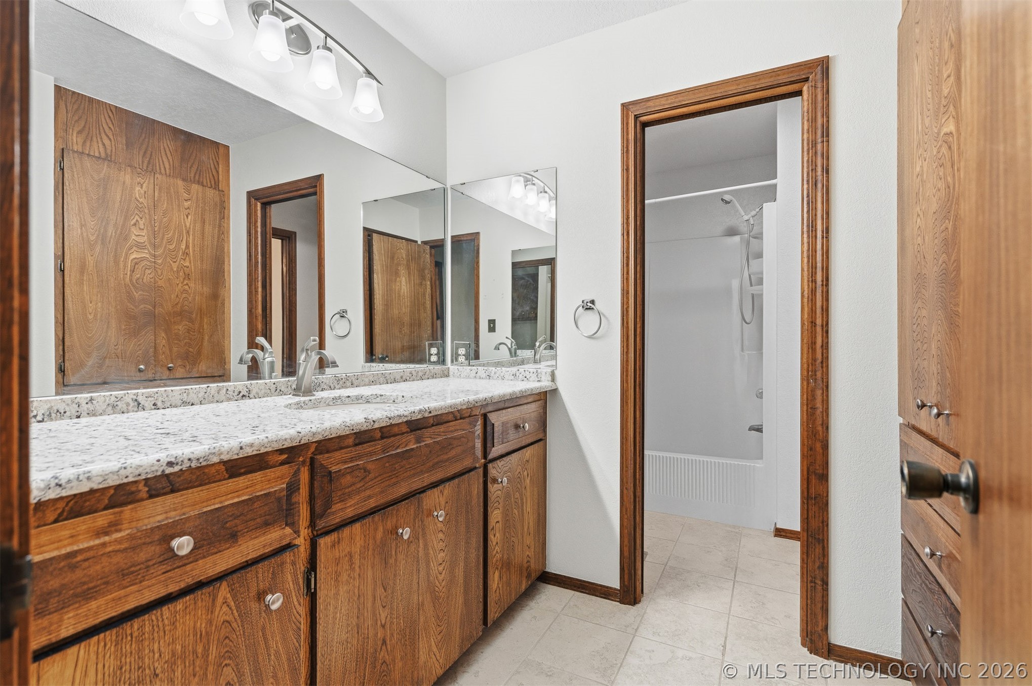 2011 NW 8th Ardmore OK 73401