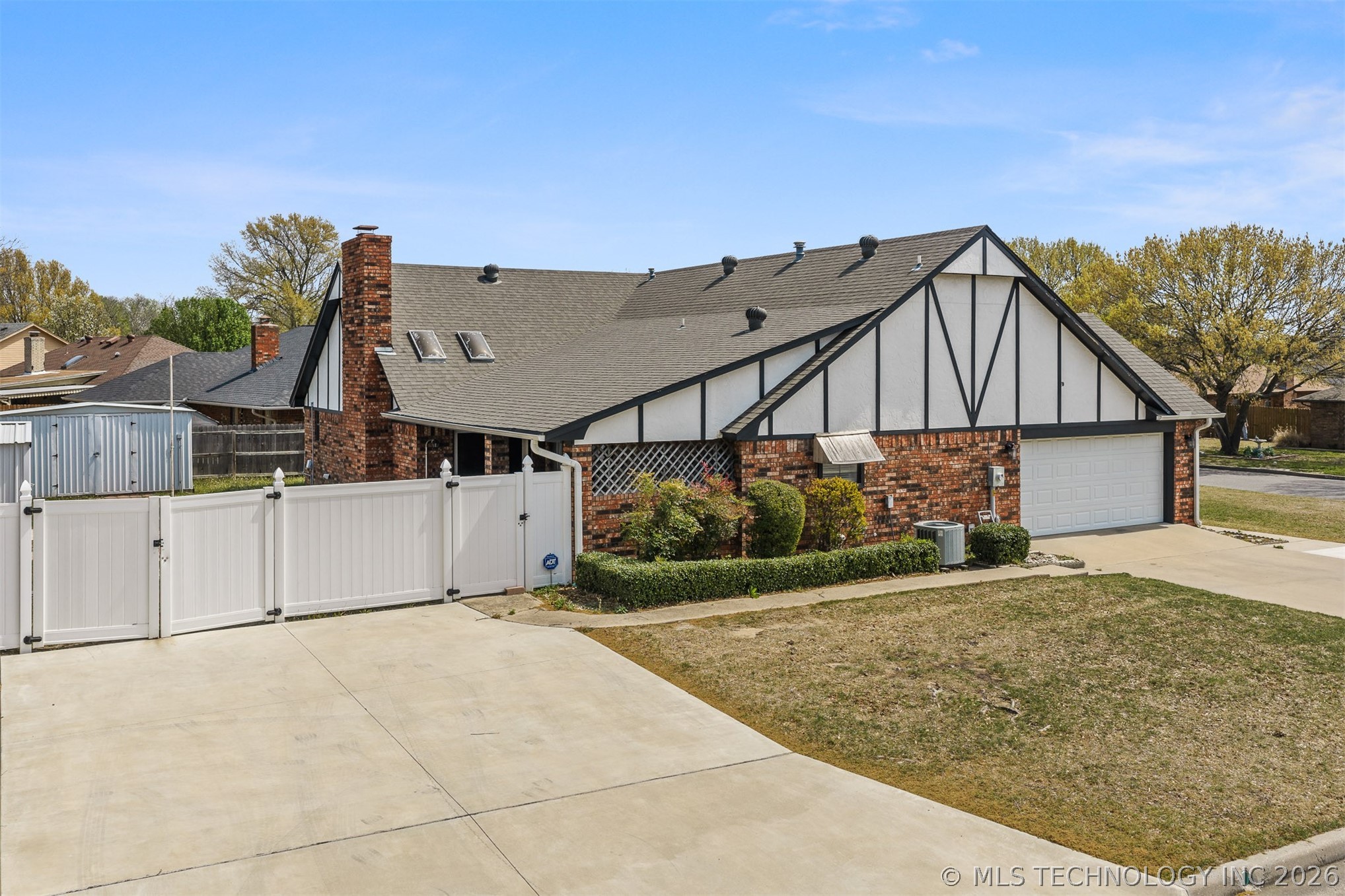 2011 NW 8th Ardmore OK 73401