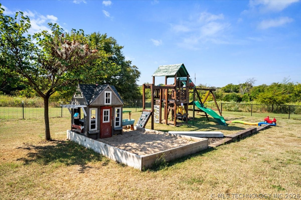 804 W Main Street N Beggs OK 74421
