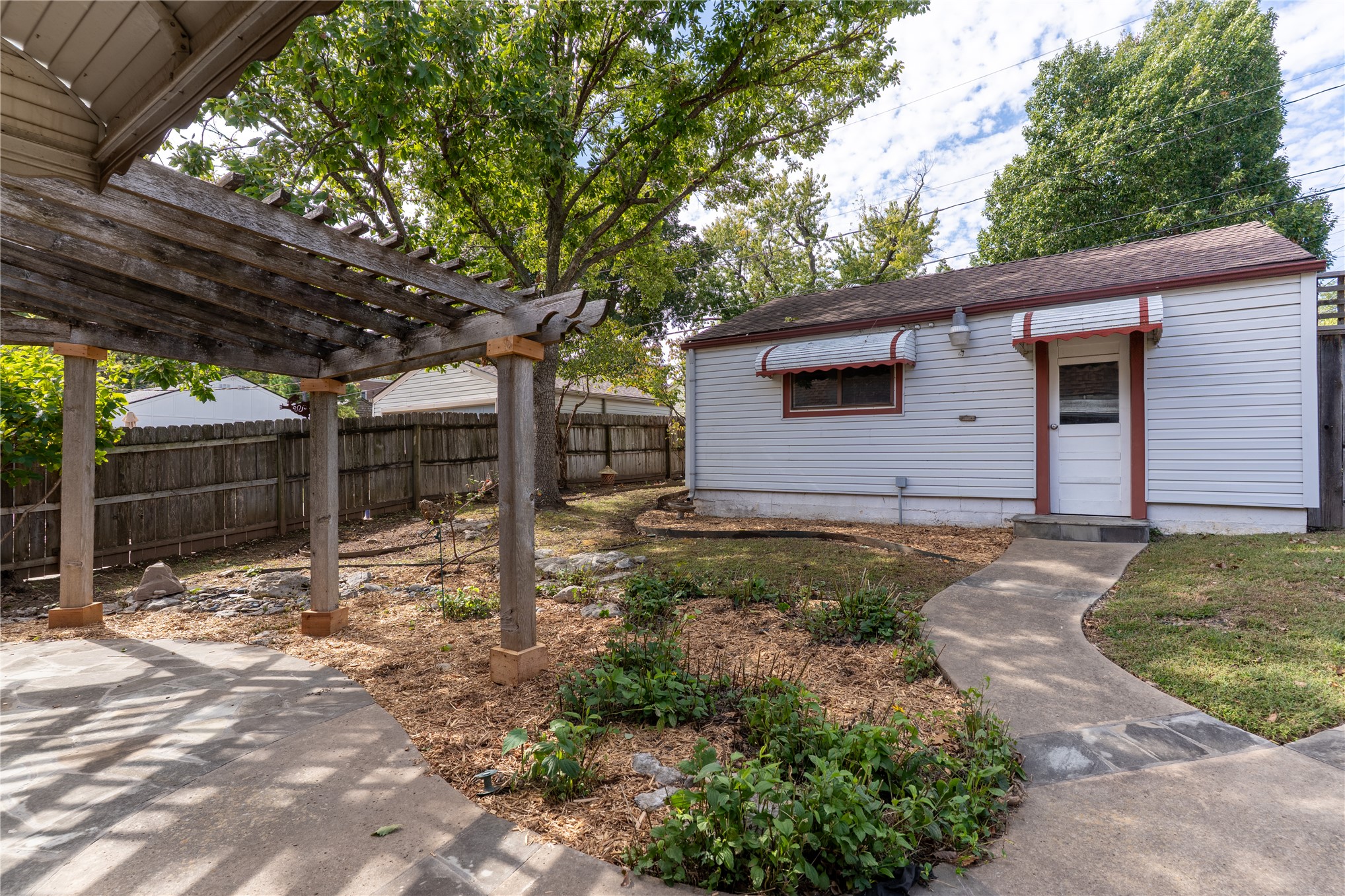 1604 S Lewis Place Tulsa OK 74104
