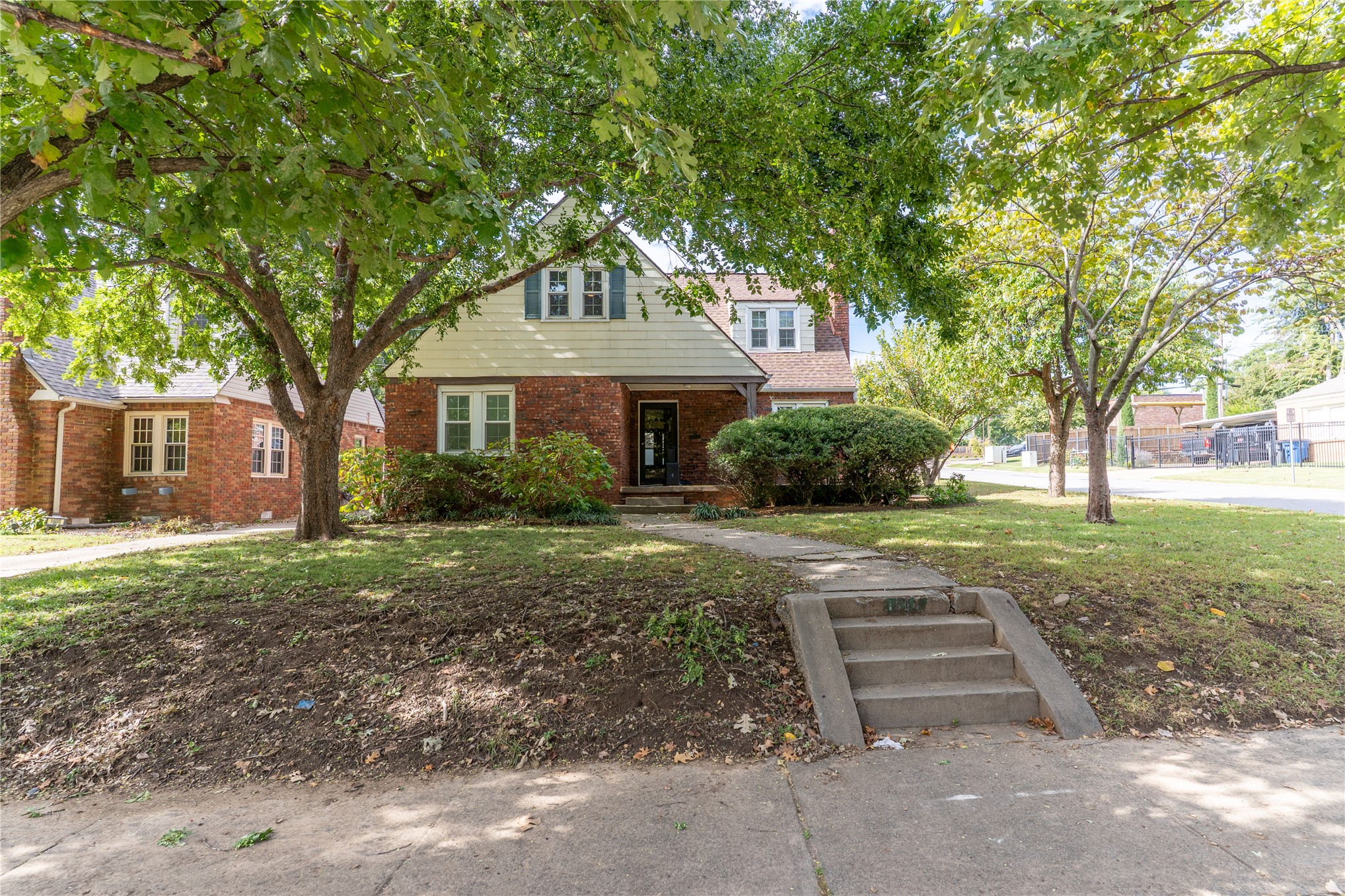 1604 S Lewis Place Tulsa OK 74104