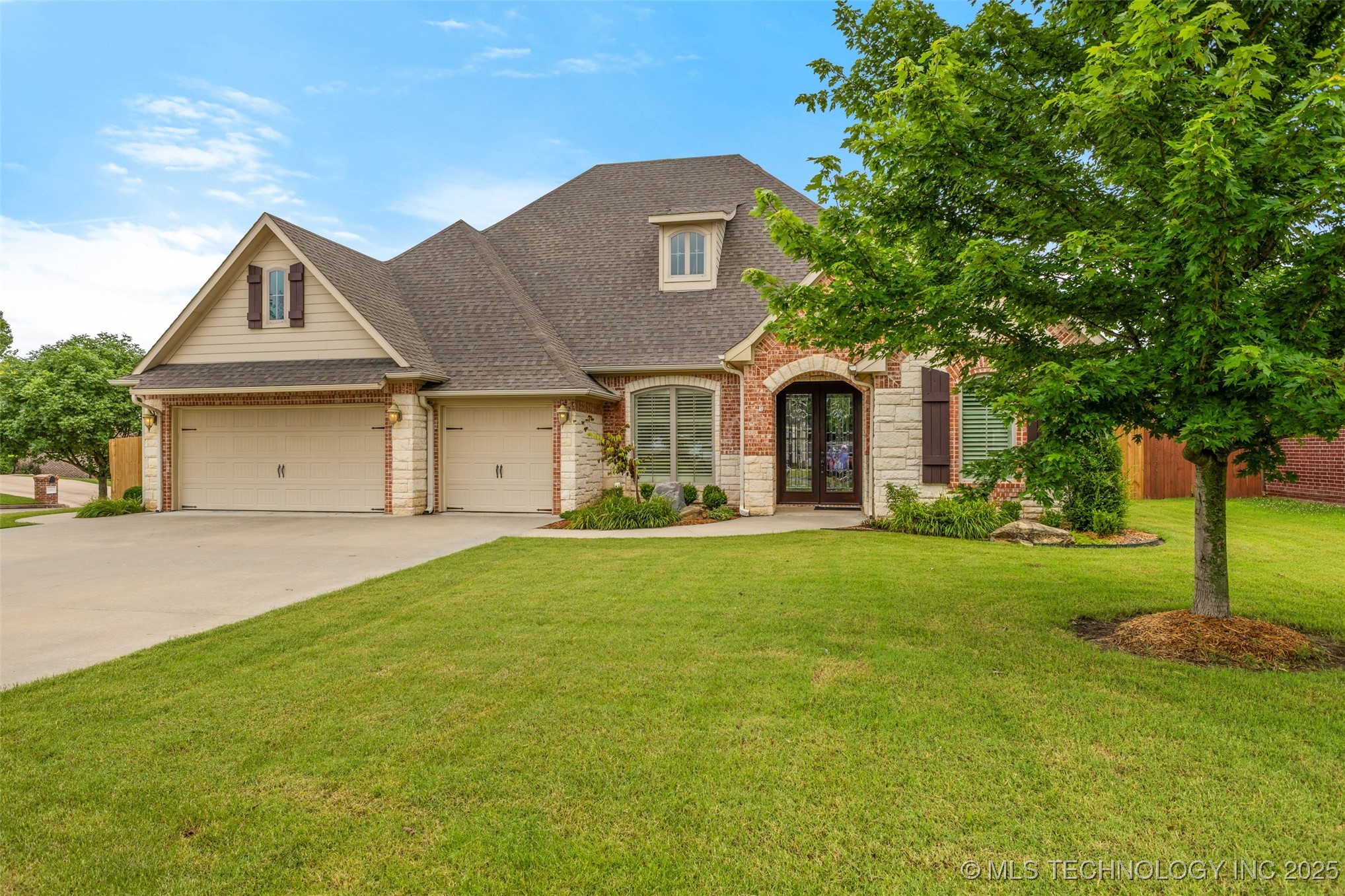 800 Magnolia Ada OK 74820