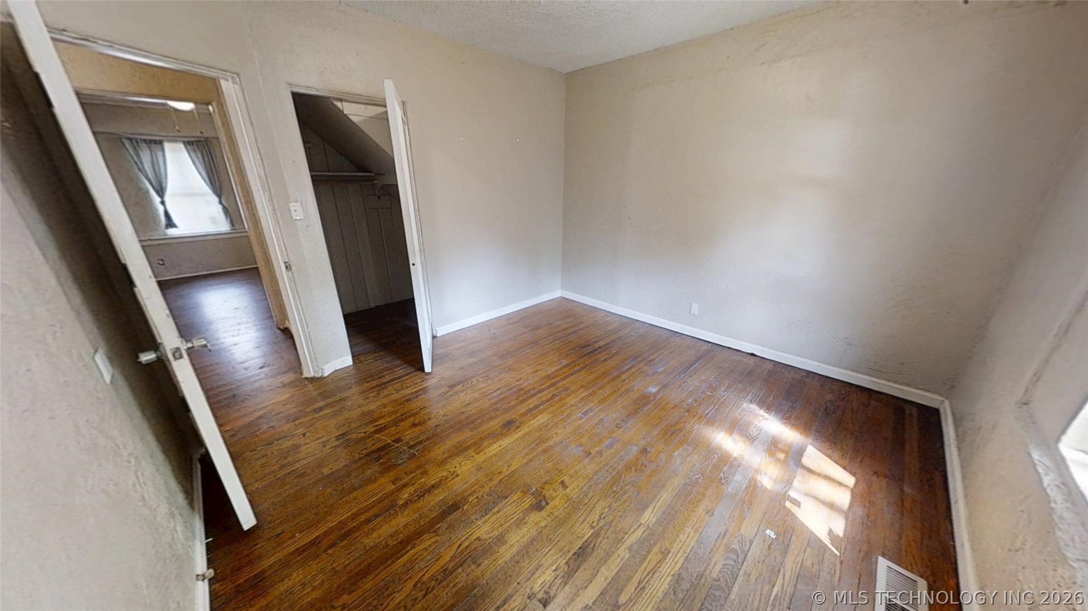855 N Delaware Place Tulsa OK 74110