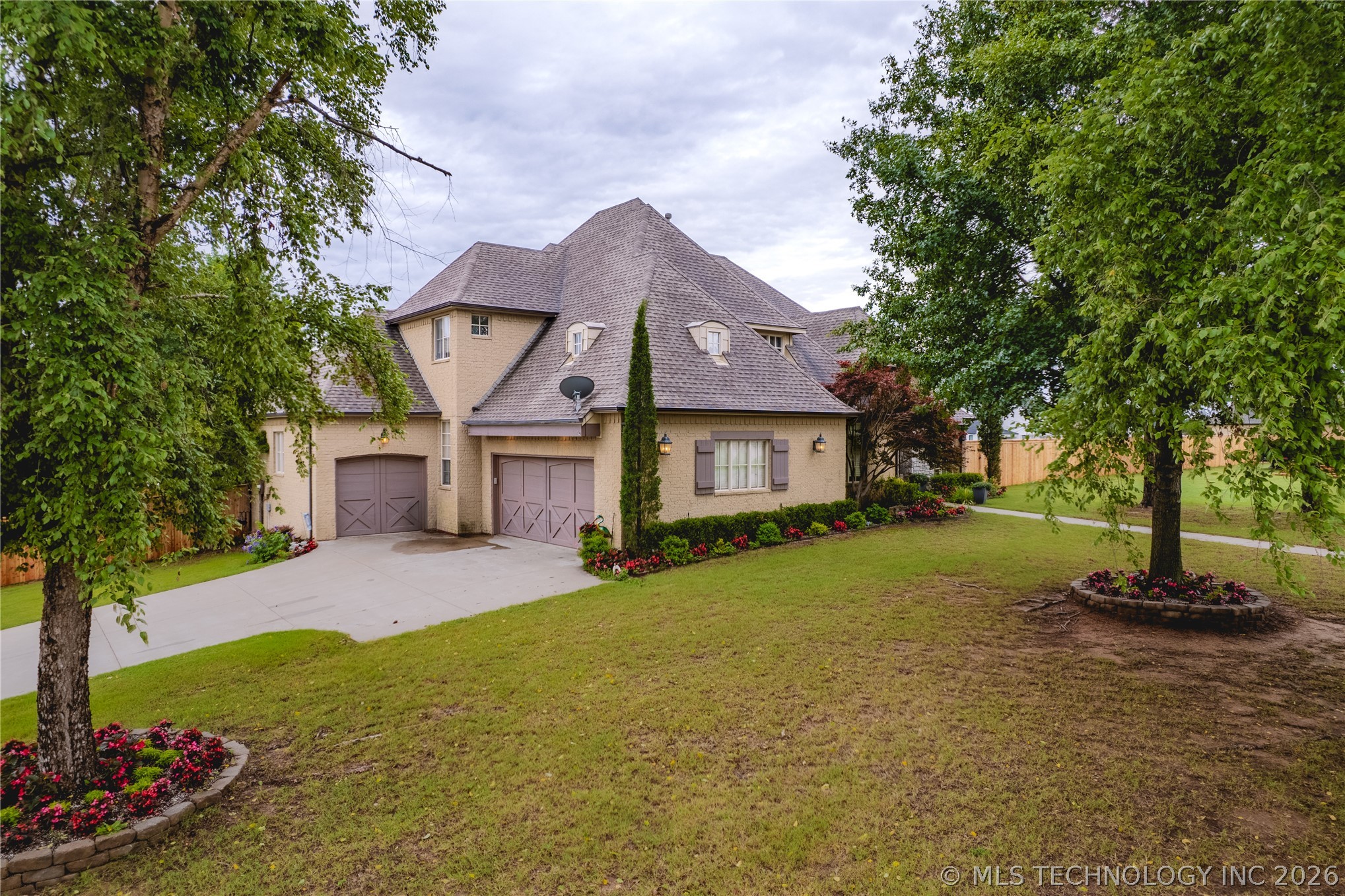 1901 E Woodland Circle Muskogee OK 74403