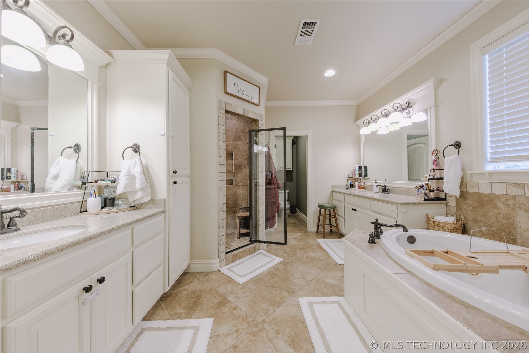 1901 E Woodland Circle Muskogee OK 74403