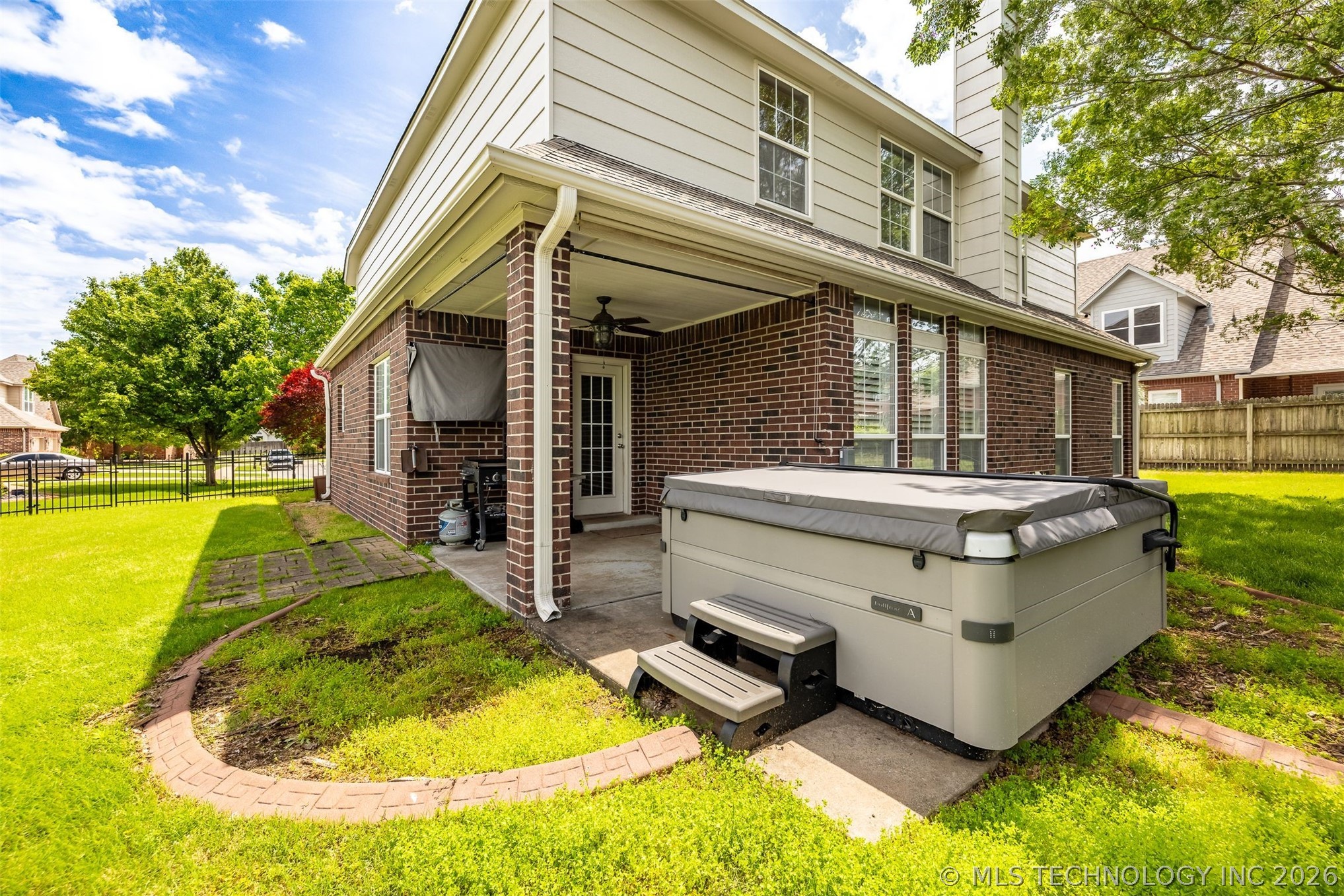 3810 S Palm Avenue Broken Arrow OK 74011