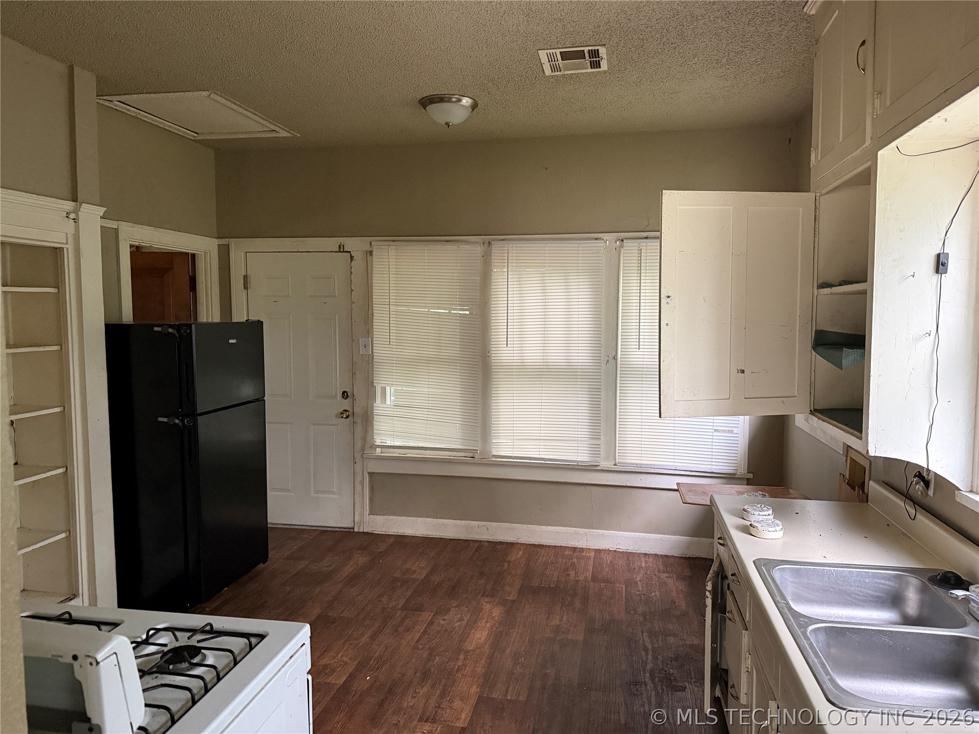 502 S Hickory Ada OK 74820