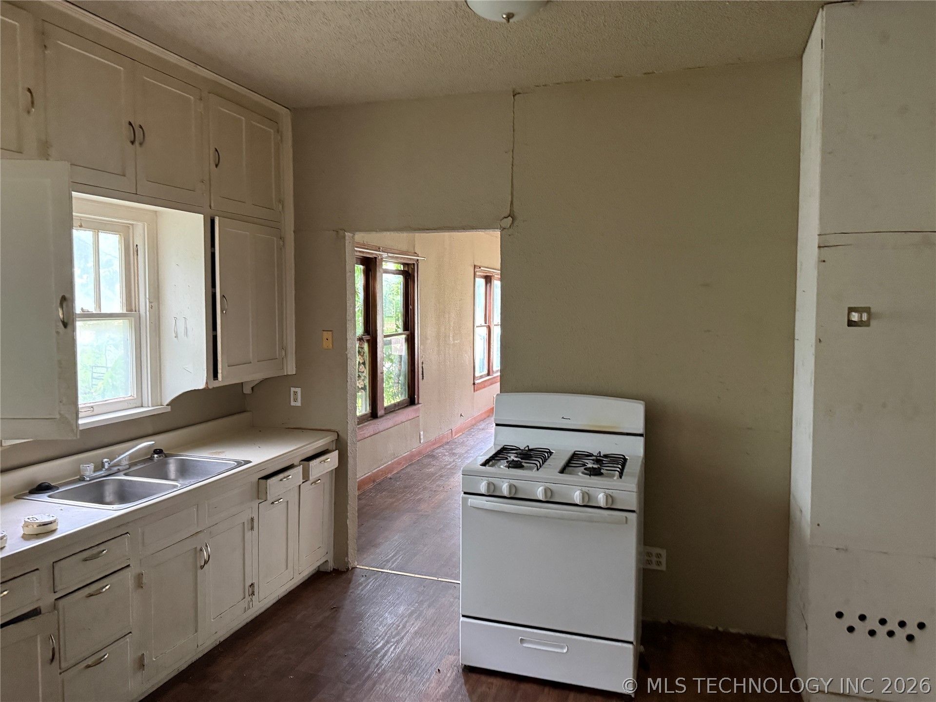 502 S Hickory Ada OK 74820