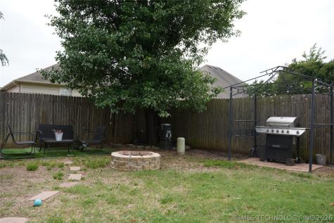 1208 W 117th Court S Jenks OK 74037