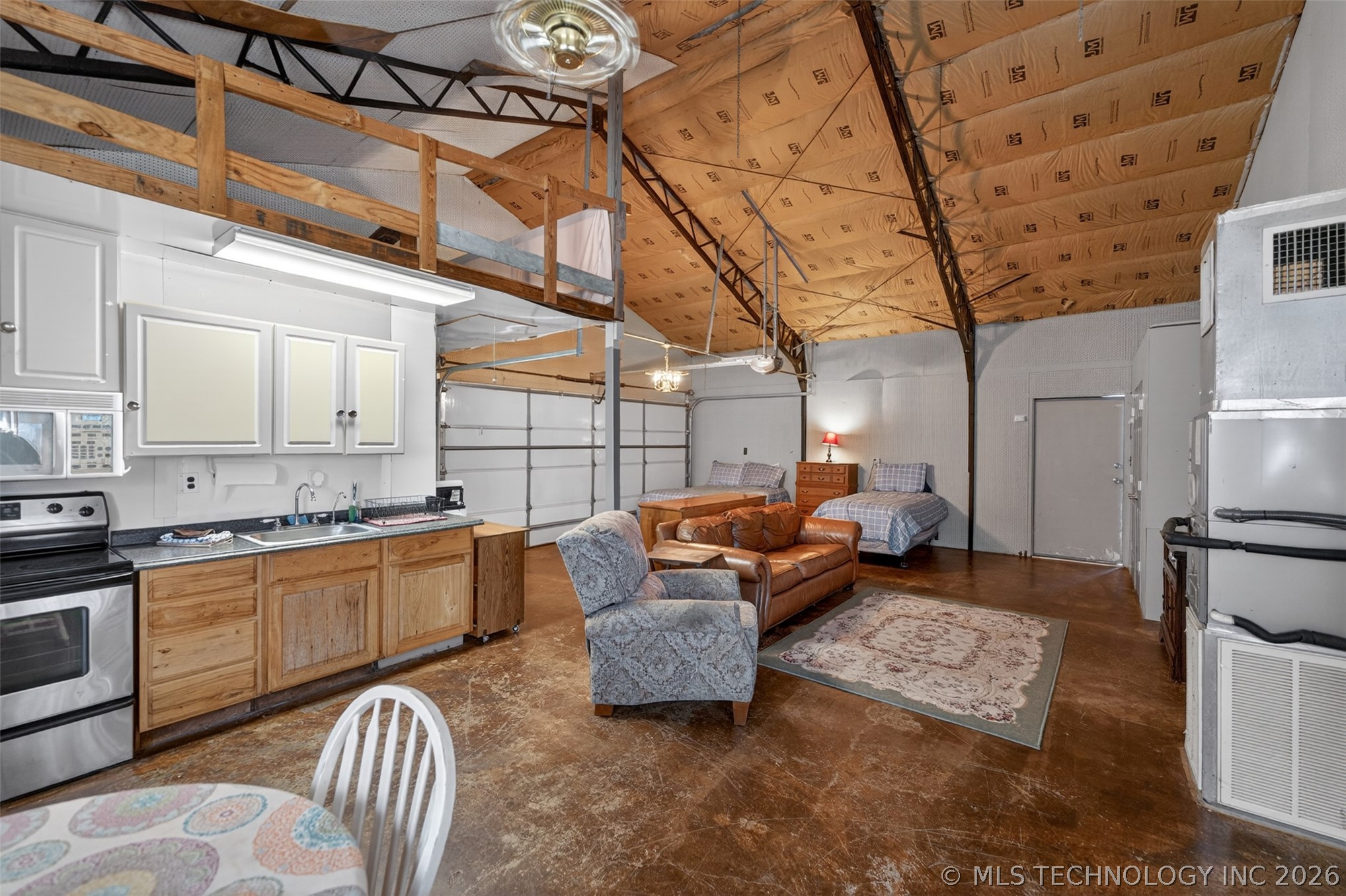 9207 N 447 Road Spavinaw OK 74366