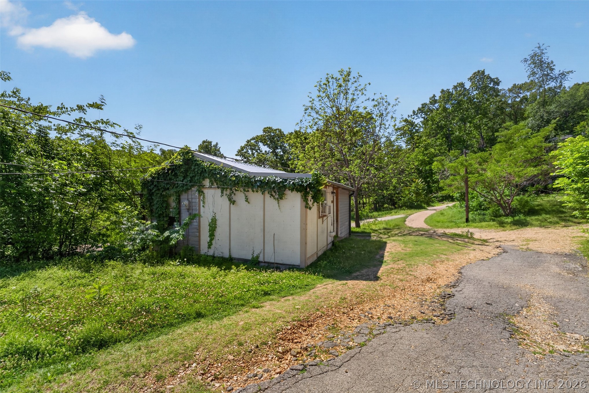9207 N 447 Road Spavinaw OK 74366