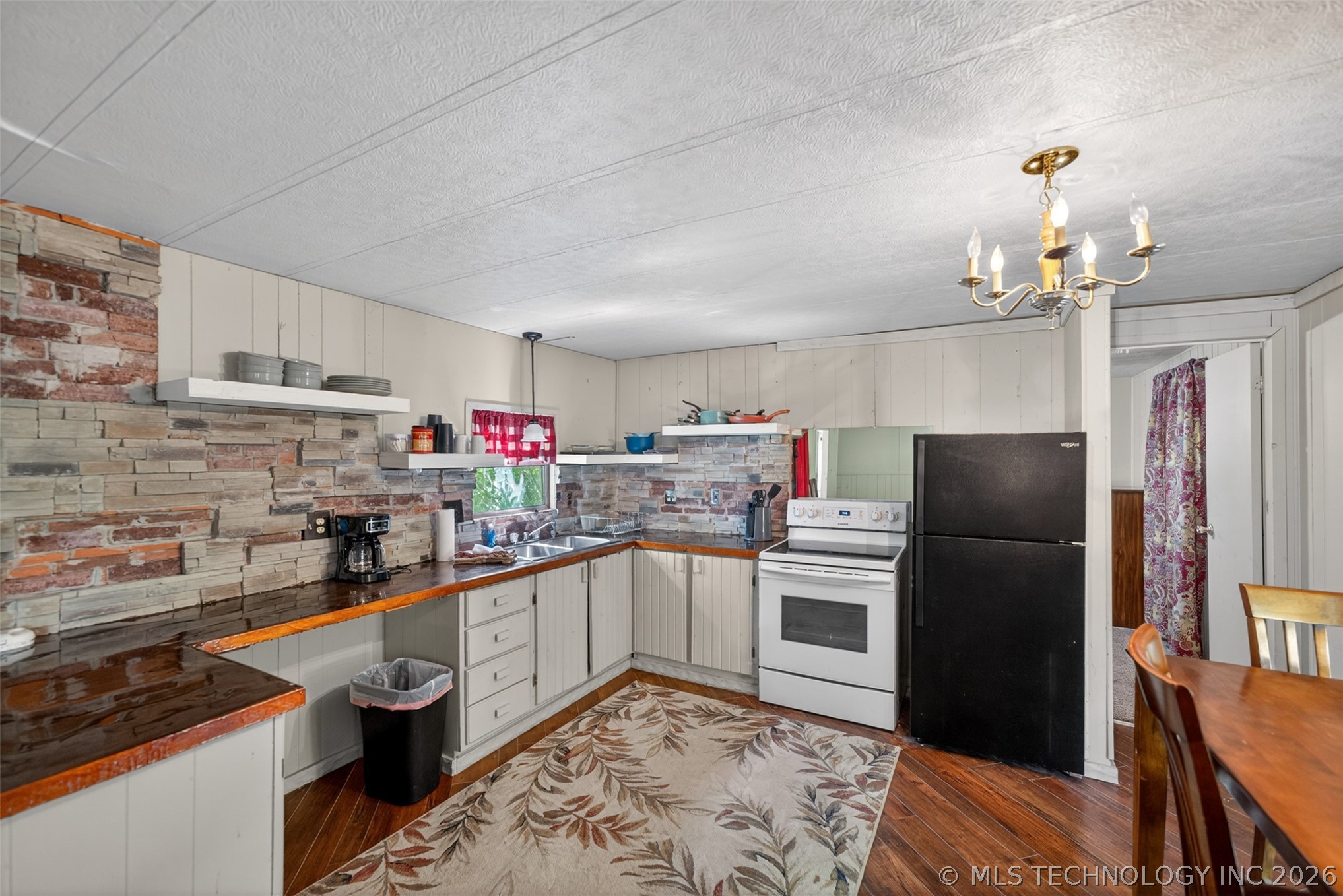 9207 N 447 Road Spavinaw OK 74366