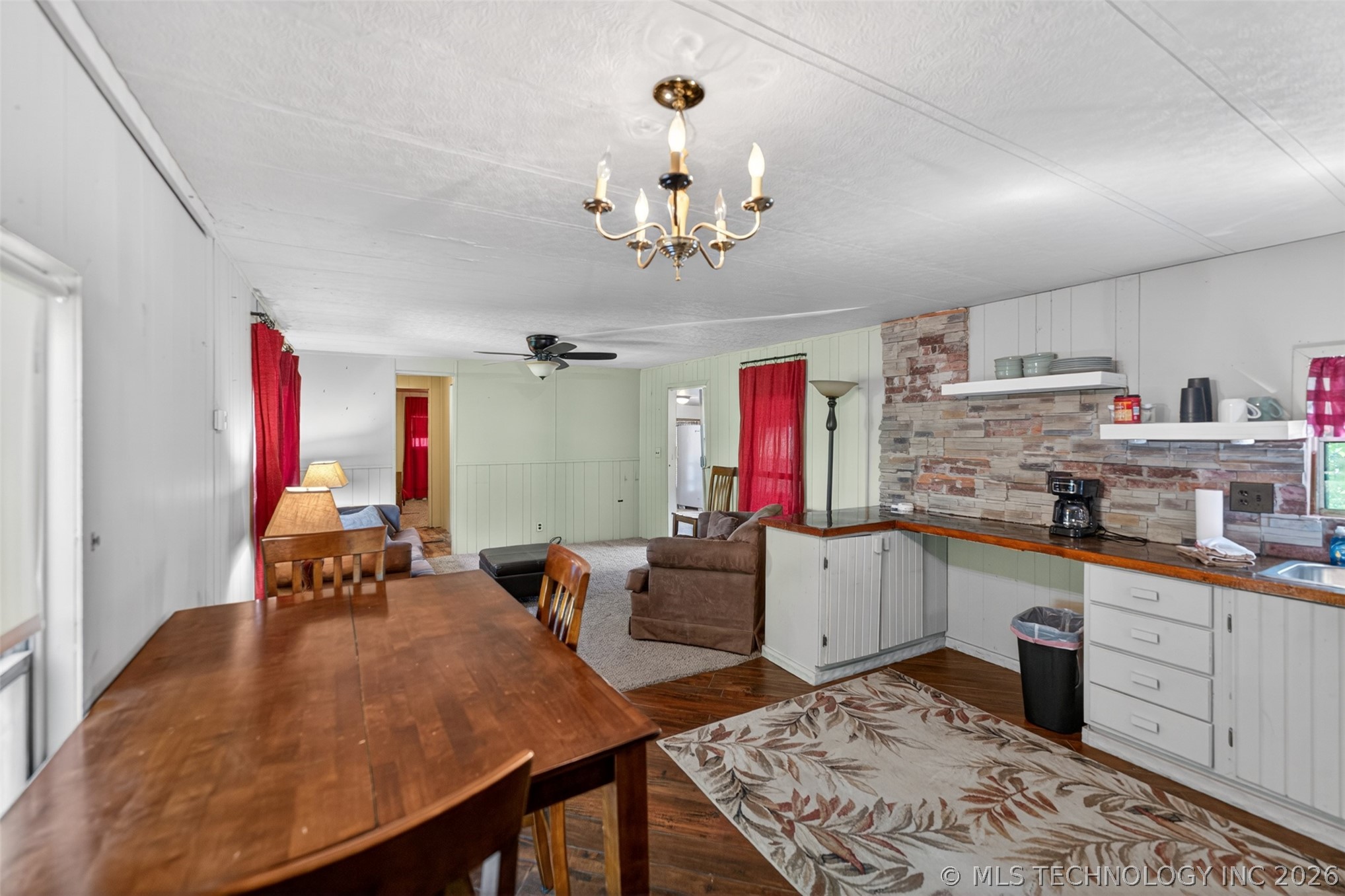 9207 N 447 Road Spavinaw OK 74366